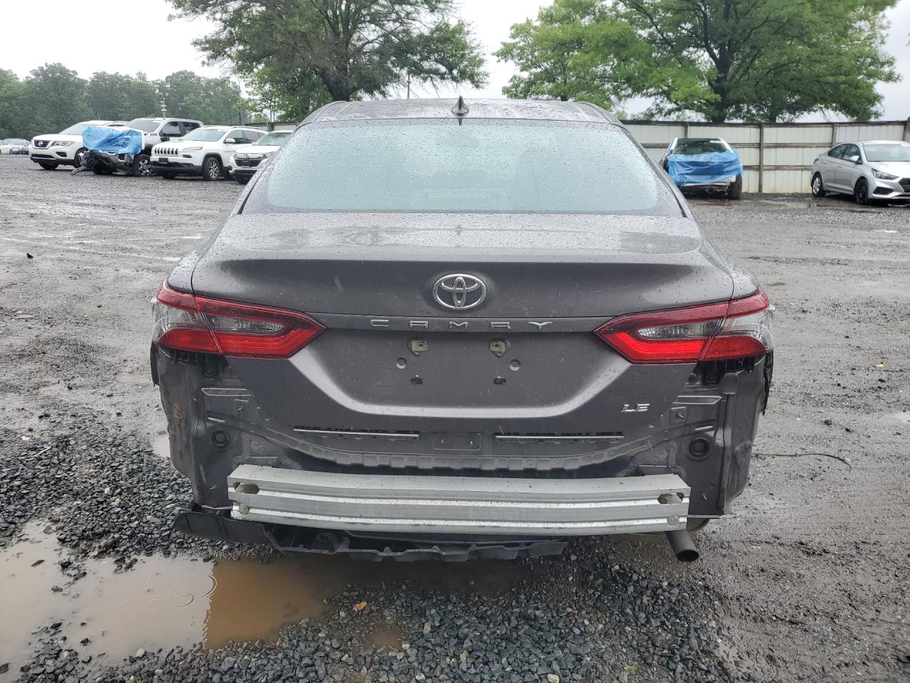 2024 Toyota Camry Le Серый vin: 4T1C11AK0RU906733 Damage: Deck Lid, Chipped, 3