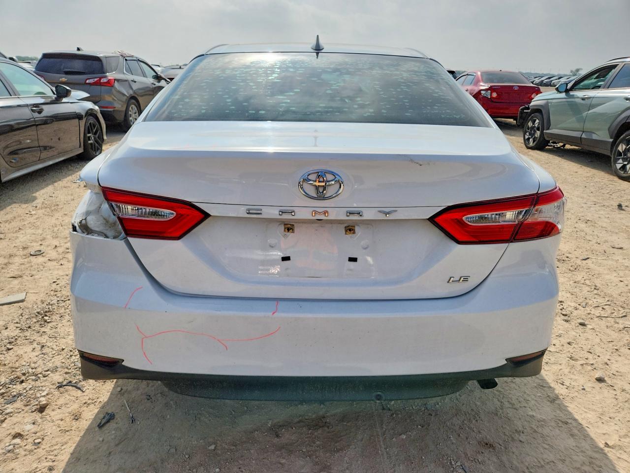 2020 Toyota Camry Le White vin: 4T1C11AK1LU325250
