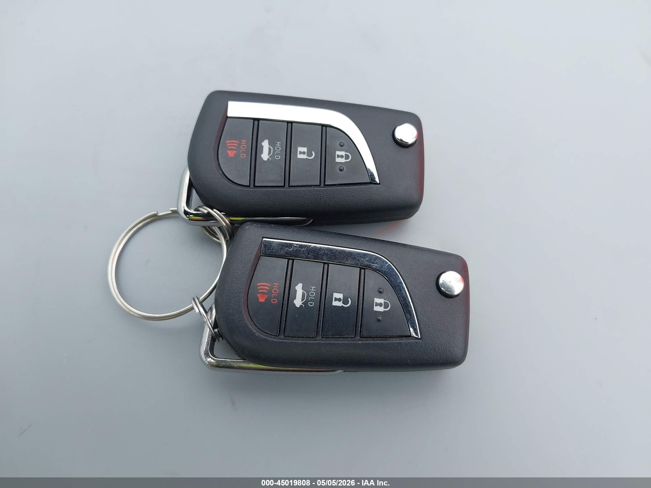 2020 Toyota Camry Le Серый vin: 4T1C11AK1LU943247