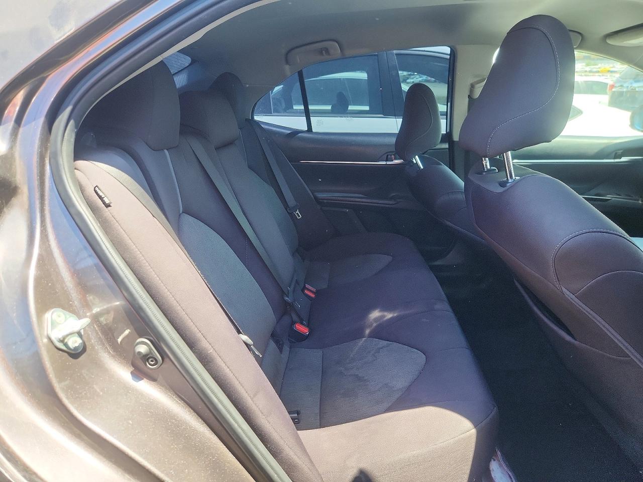 2021 Toyota Camry Le Gray vin: 4T1C11AK2MU428890