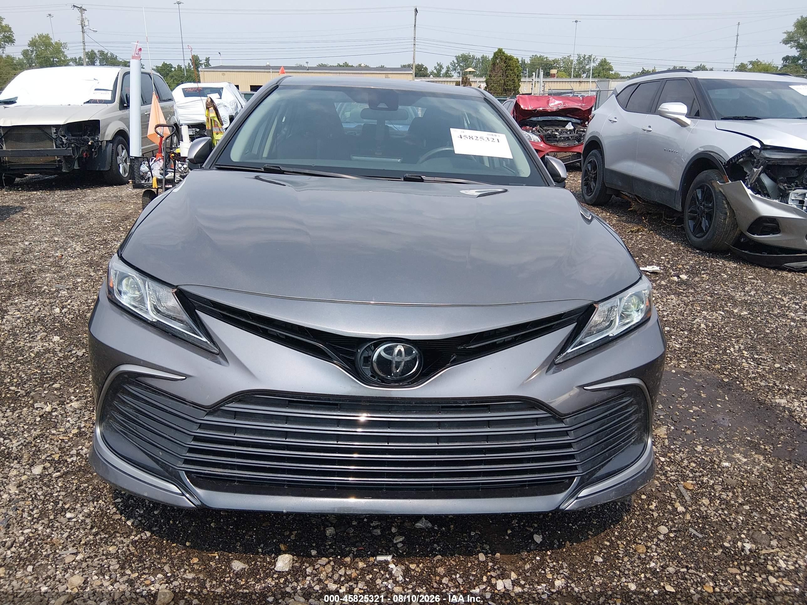 2021 Toyota Camry Le Gray vin: 4T1C11AK2MU520744