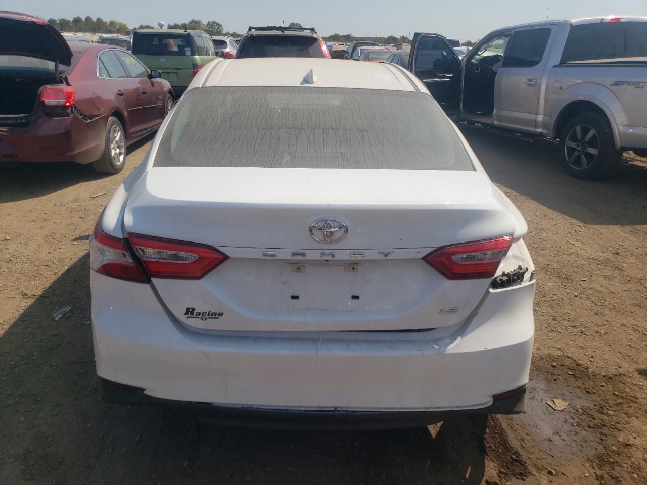 2020 Toyota Camry Le White vin: 4T1C11AK3LU994443