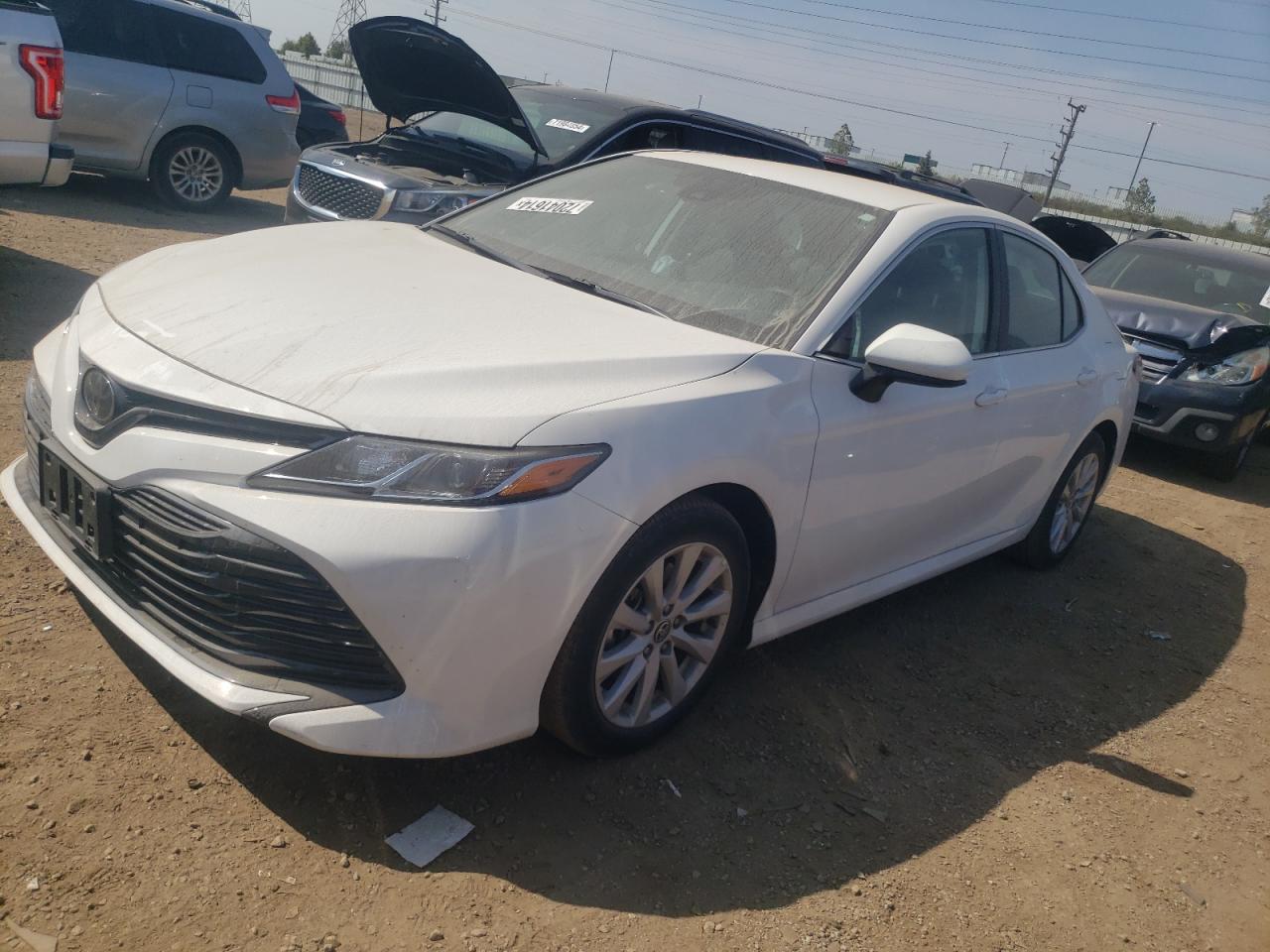 2020 Toyota Camry Le White vin: 4T1C11AK3LU994443