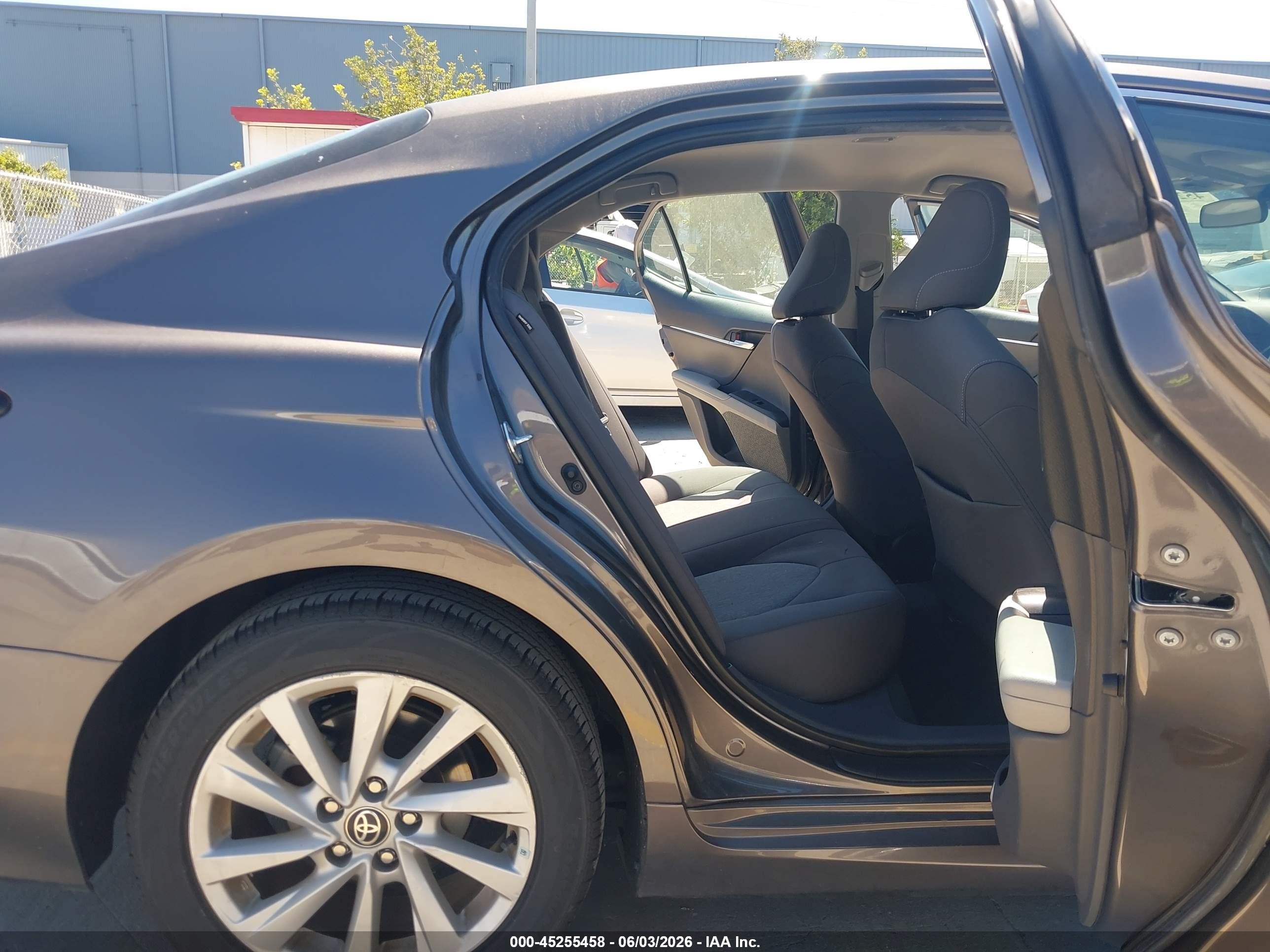 2023 Toyota Camry Le Gray vin: 4T1C11AK3PU722769