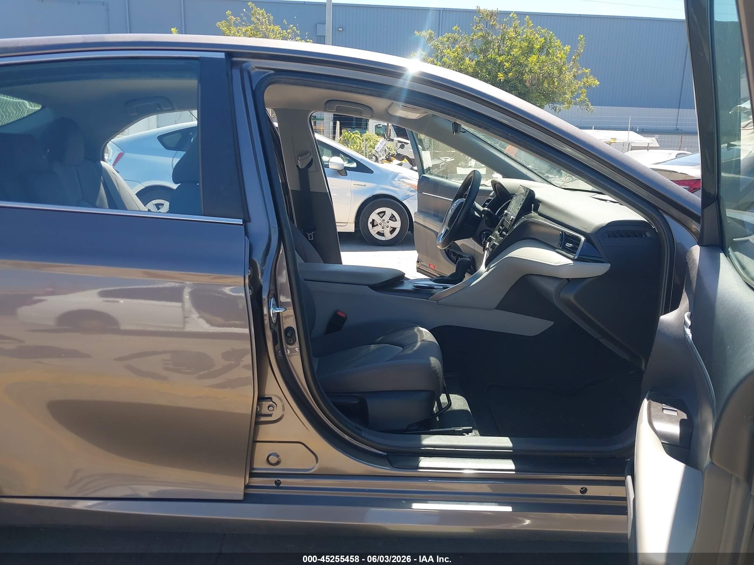2023 Toyota Camry Le Gray vin: 4T1C11AK3PU722769