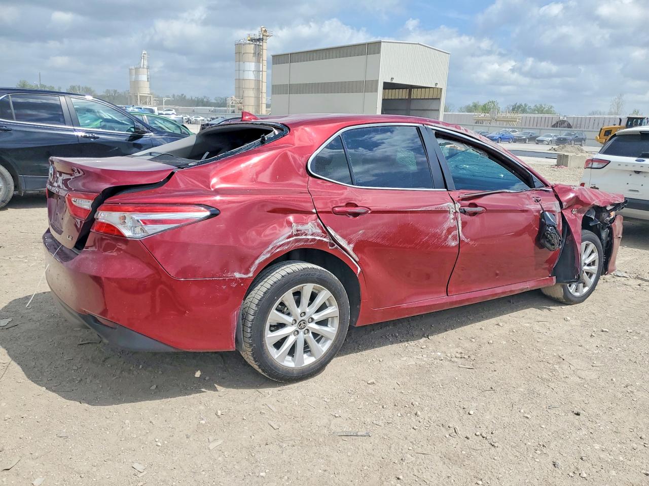 2020 Toyota Camry Le Red vin: 4T1C11AK4LU394868