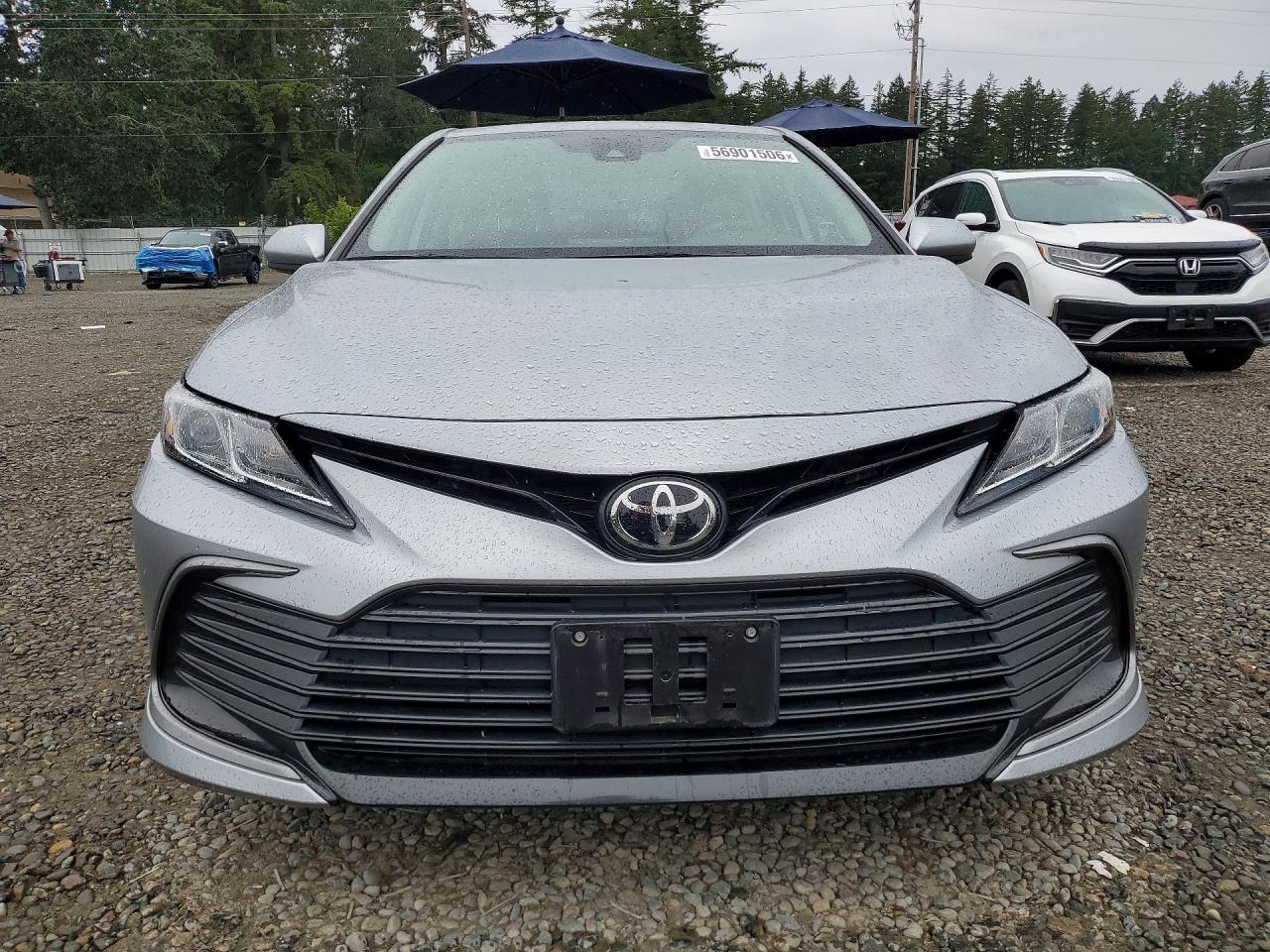 2022 Toyota Camry Le Silver vin: 4T1C11AK7NU636720