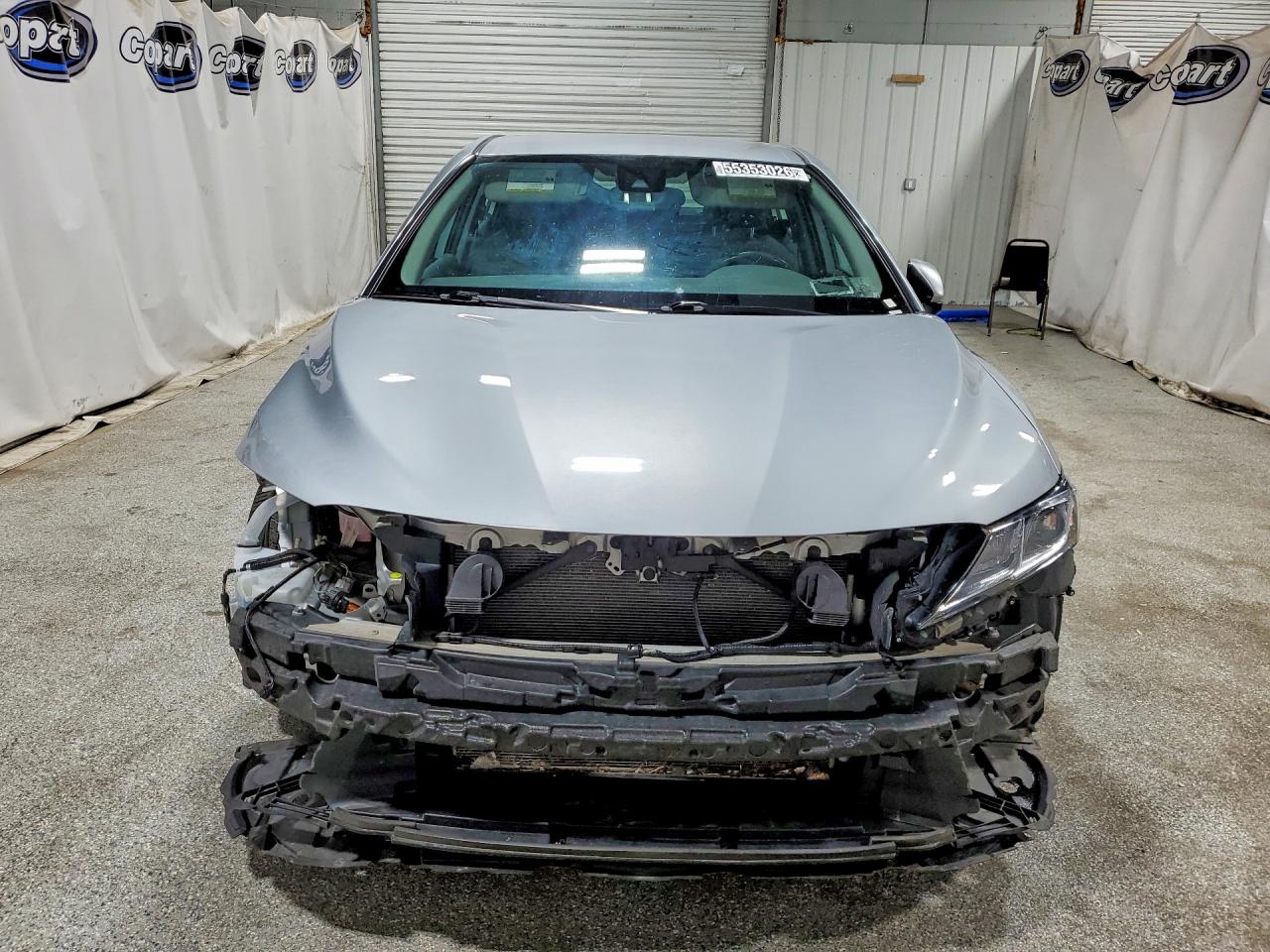 2023 Toyota Camry Le Серебряный vin: 4T1C11AK7PU162545