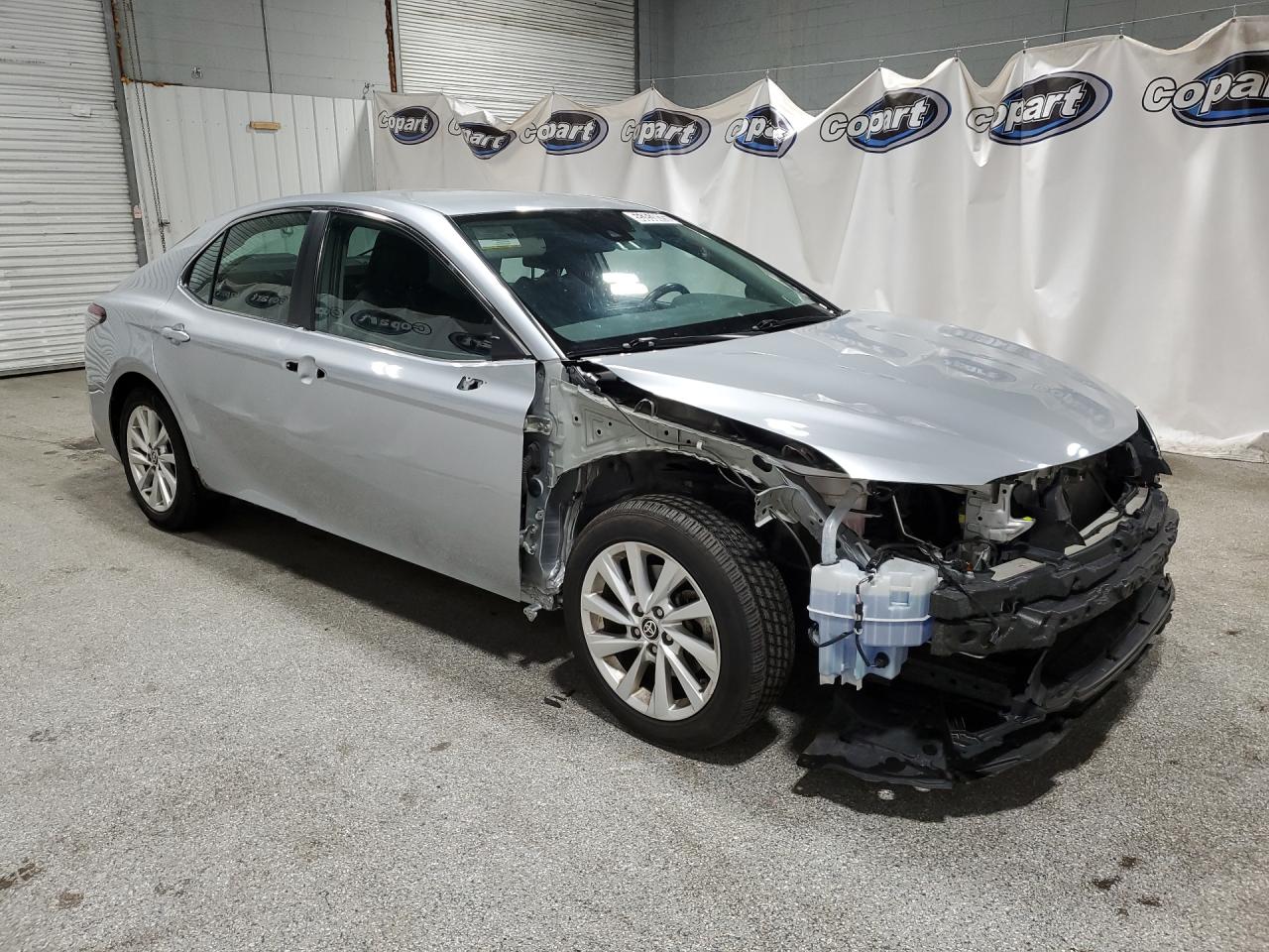 2023 Toyota Camry Le Серебряный vin: 4T1C11AK7PU162545 Damage: Hood, Dent(S) W/ Paint Dmg, > 12 Inches