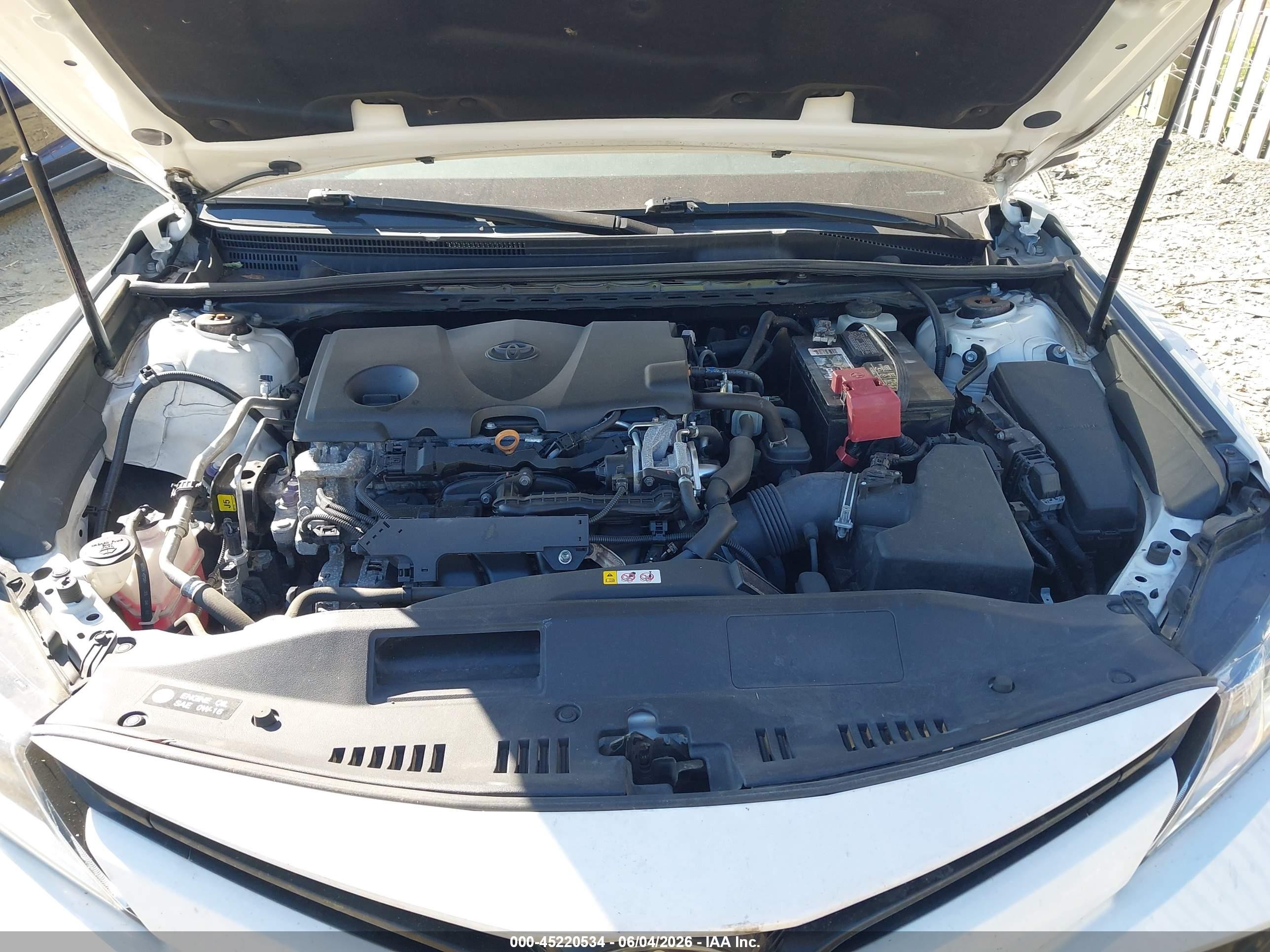 2020 Toyota Camry Le Белый vin: 4T1C11AK9LU901411