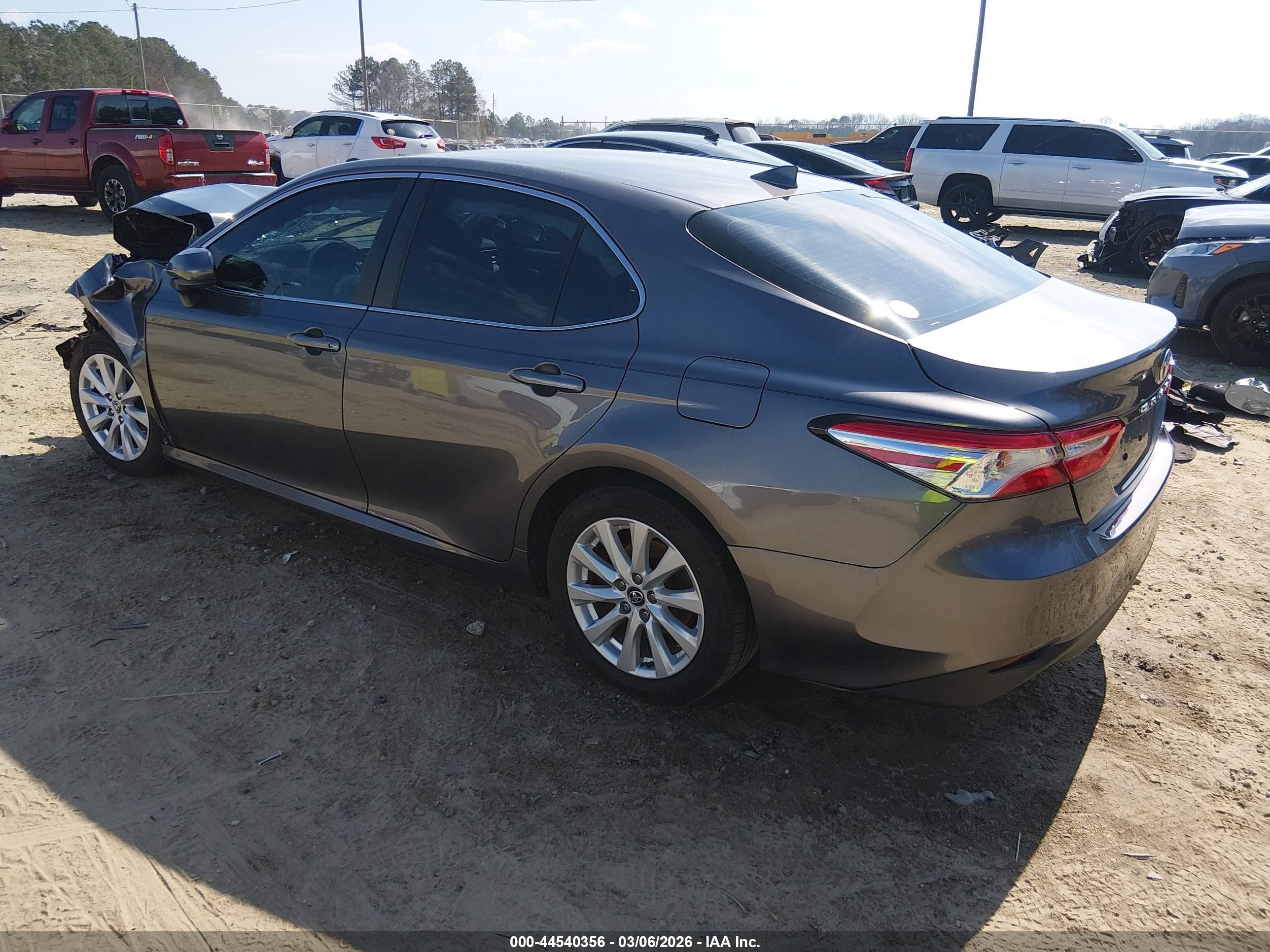 2020 Toyota Camry Le Gray vin: 4T1C11AK9LU934571