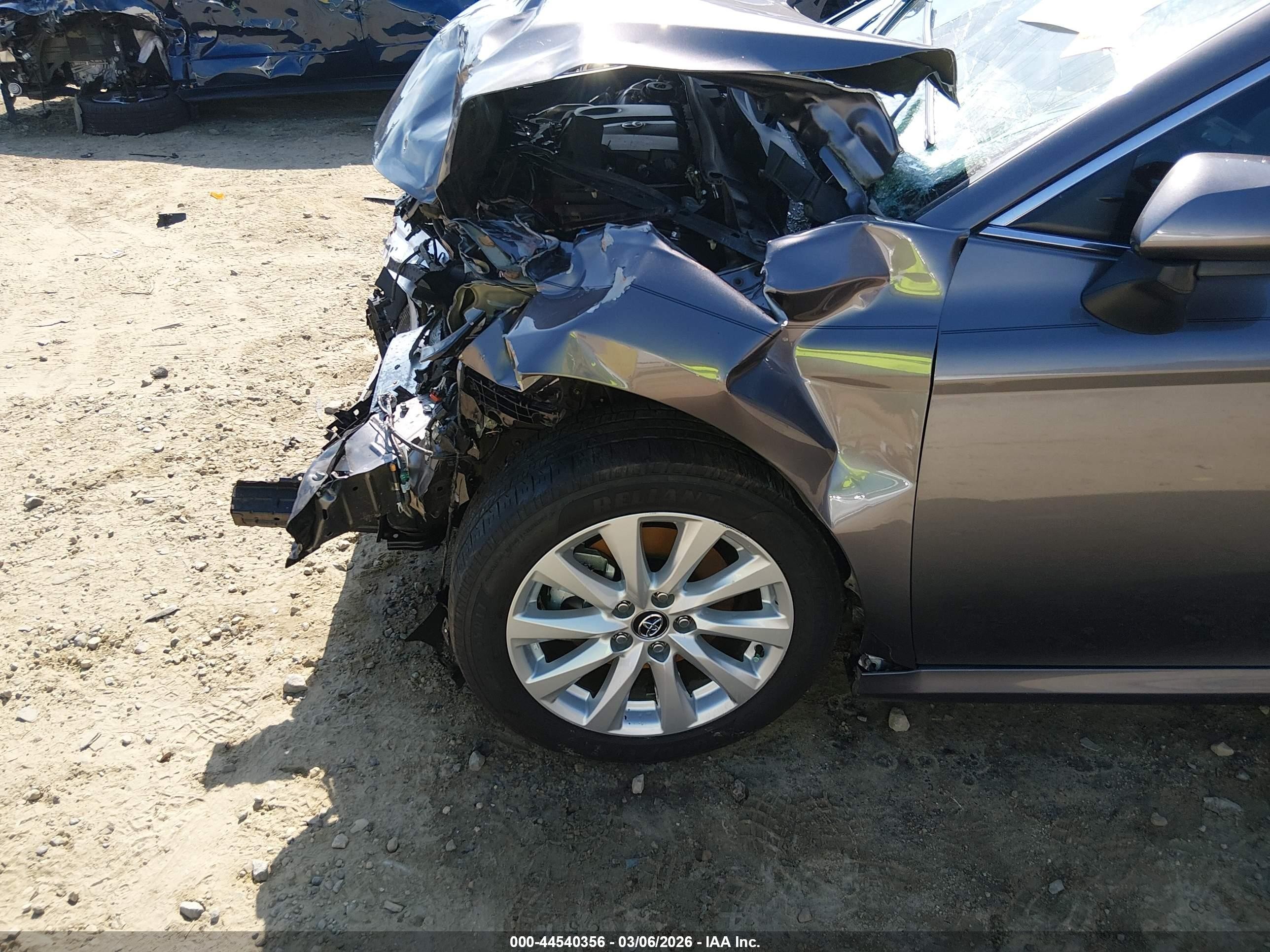 2020 Toyota Camry Le Gray vin: 4T1C11AK9LU934571