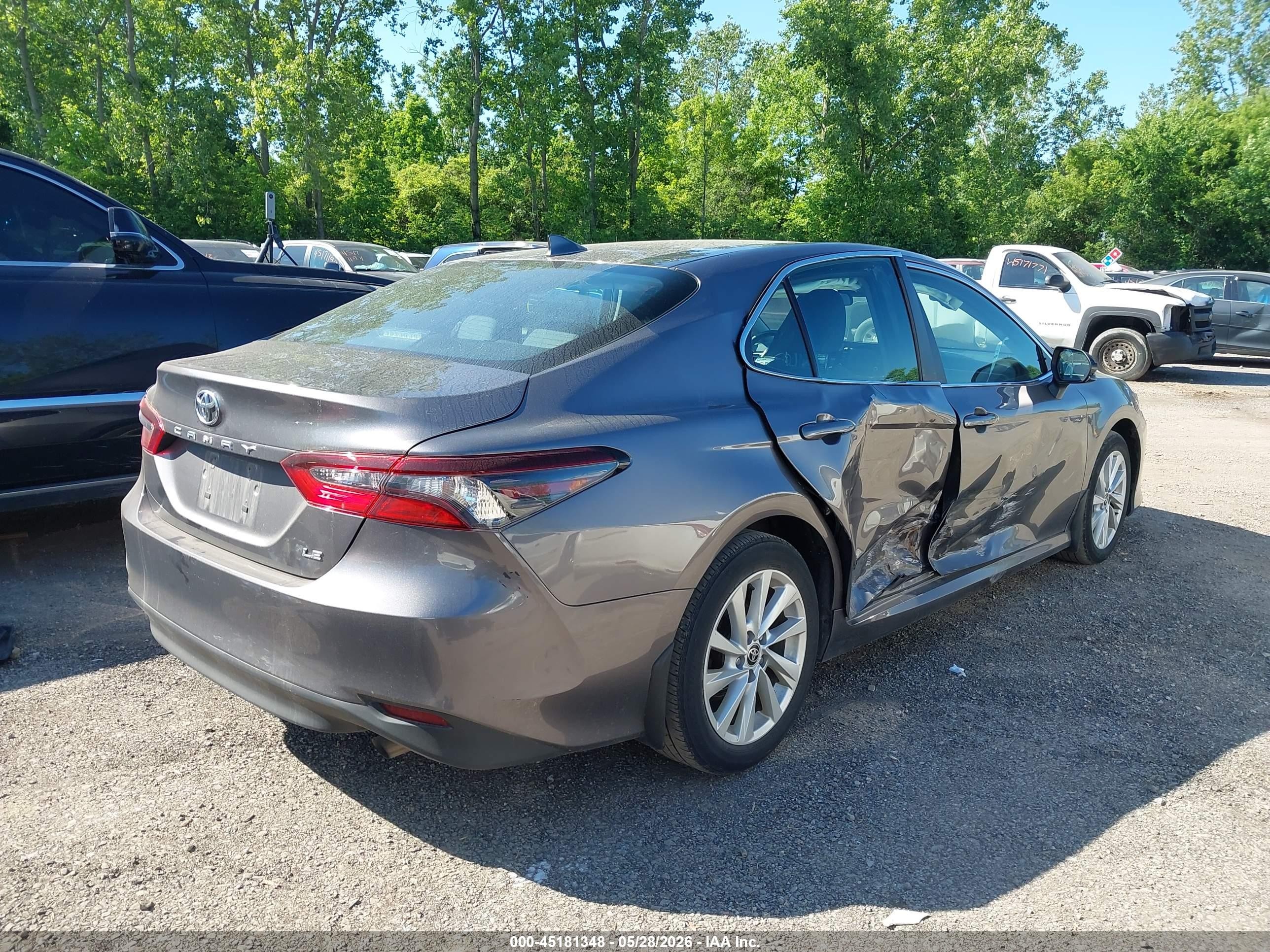 2023 Toyota Camry Le Gray vin: 4T1C11AK9PU079389