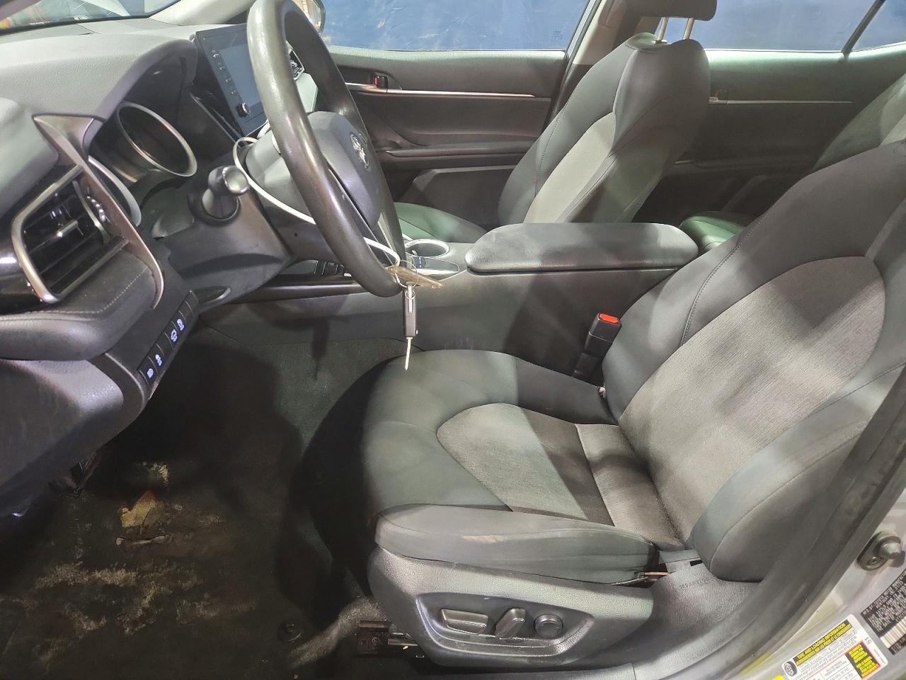 2023 Toyota Camry Le Серебряный vin: 4T1C11AK9PU769935