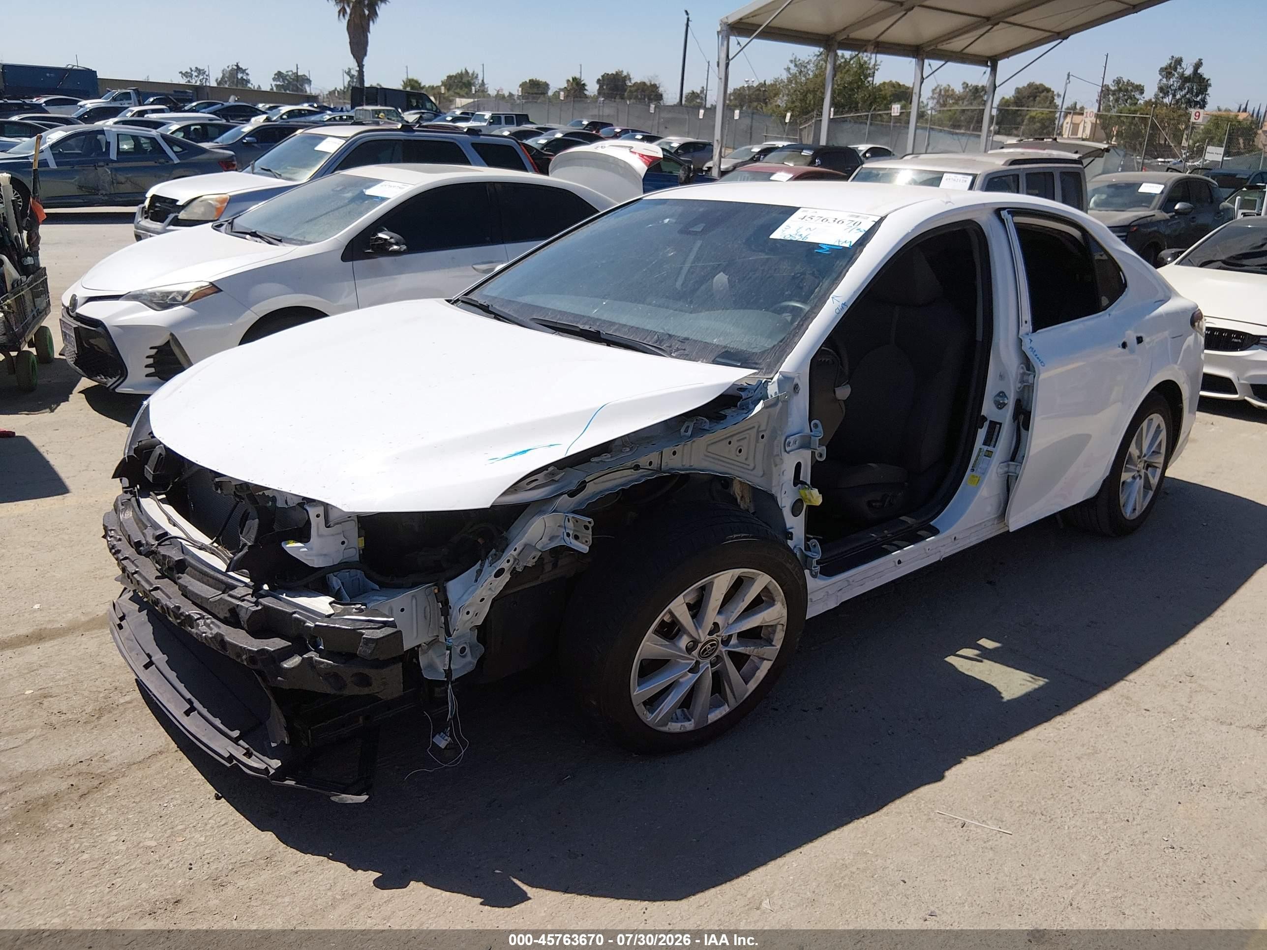 2023 Toyota Camry Le White vin: 4T1C11AK9PU833522