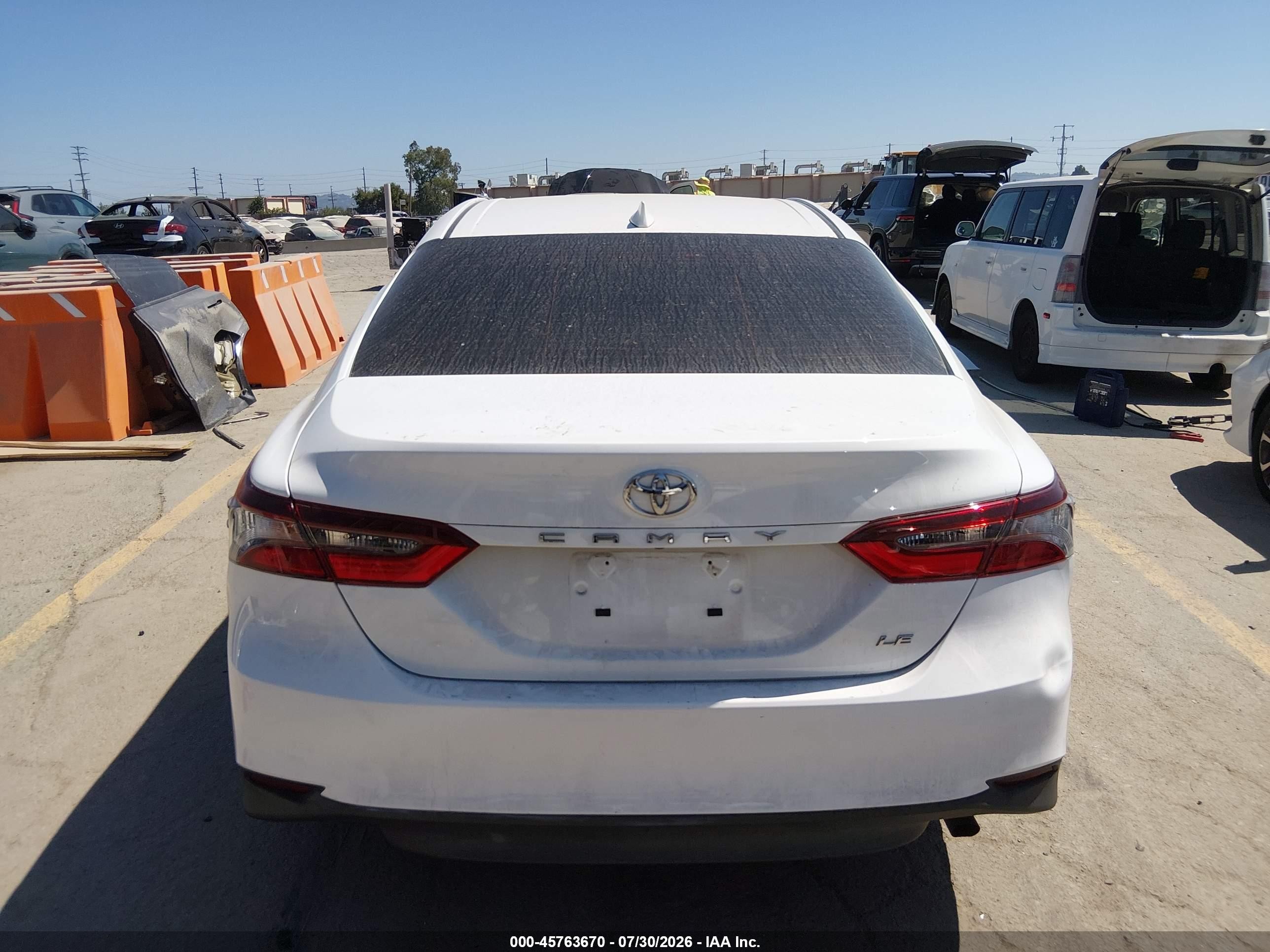 2023 Toyota Camry Le White vin: 4T1C11AK9PU833522