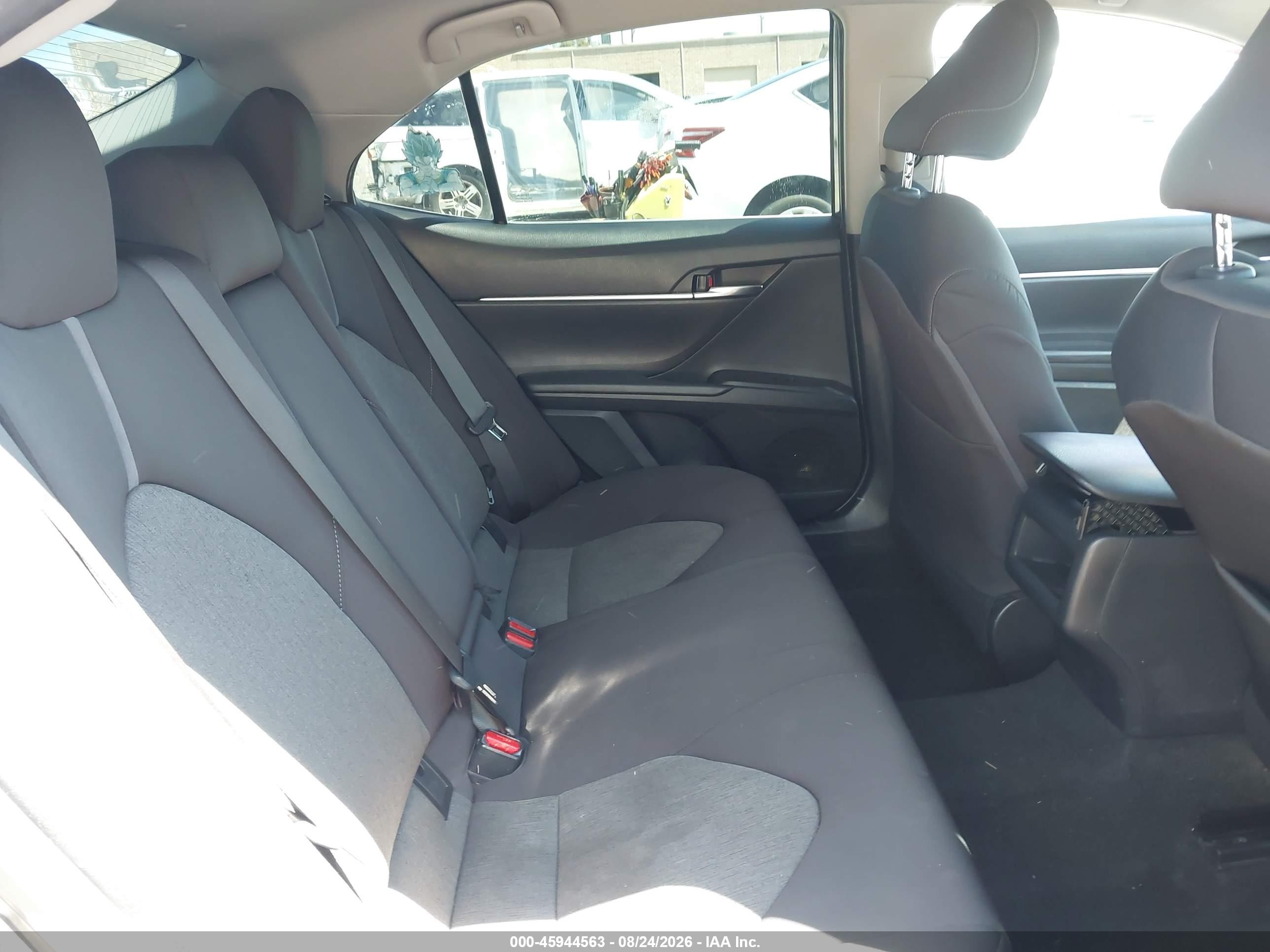 2021 Toyota Camry Le Gray vin: 4T1C11AKXMU436770