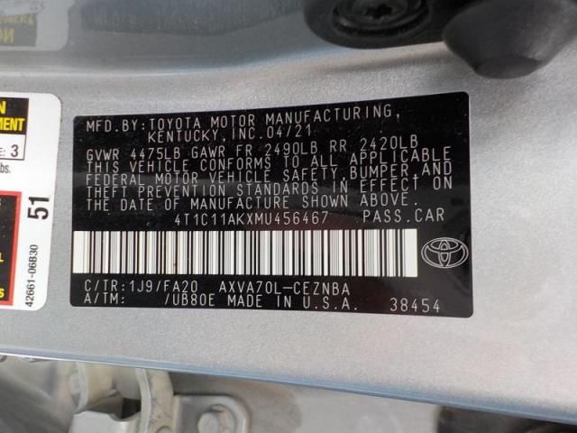2021 Toyota Camry Le Silver vin: 4T1C11AKXMU456467