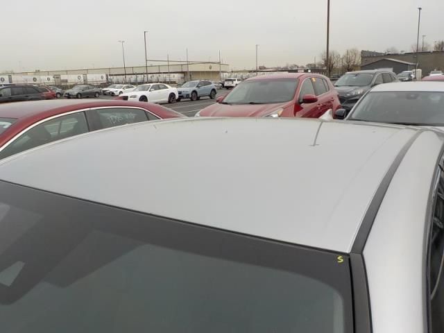 2021 Toyota Camry Le Silver vin: 4T1C11AKXMU456467
