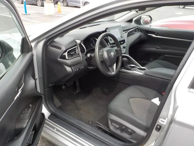2021 Toyota Camry Le Silver vin: 4T1C11AKXMU456467