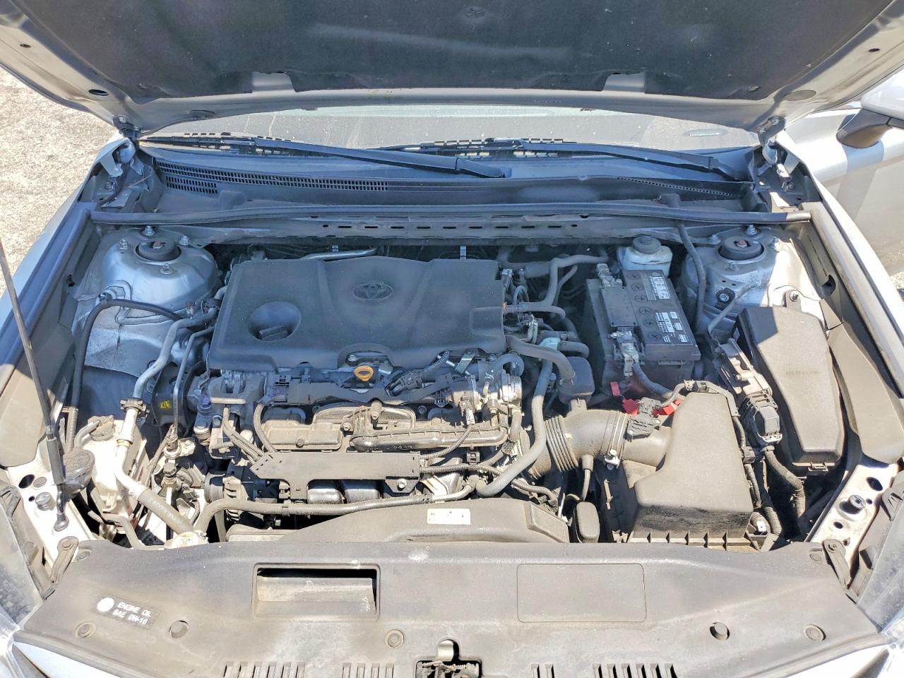 2021 Toyota Camry Le Silver vin: 4T1C11AKXMU456467