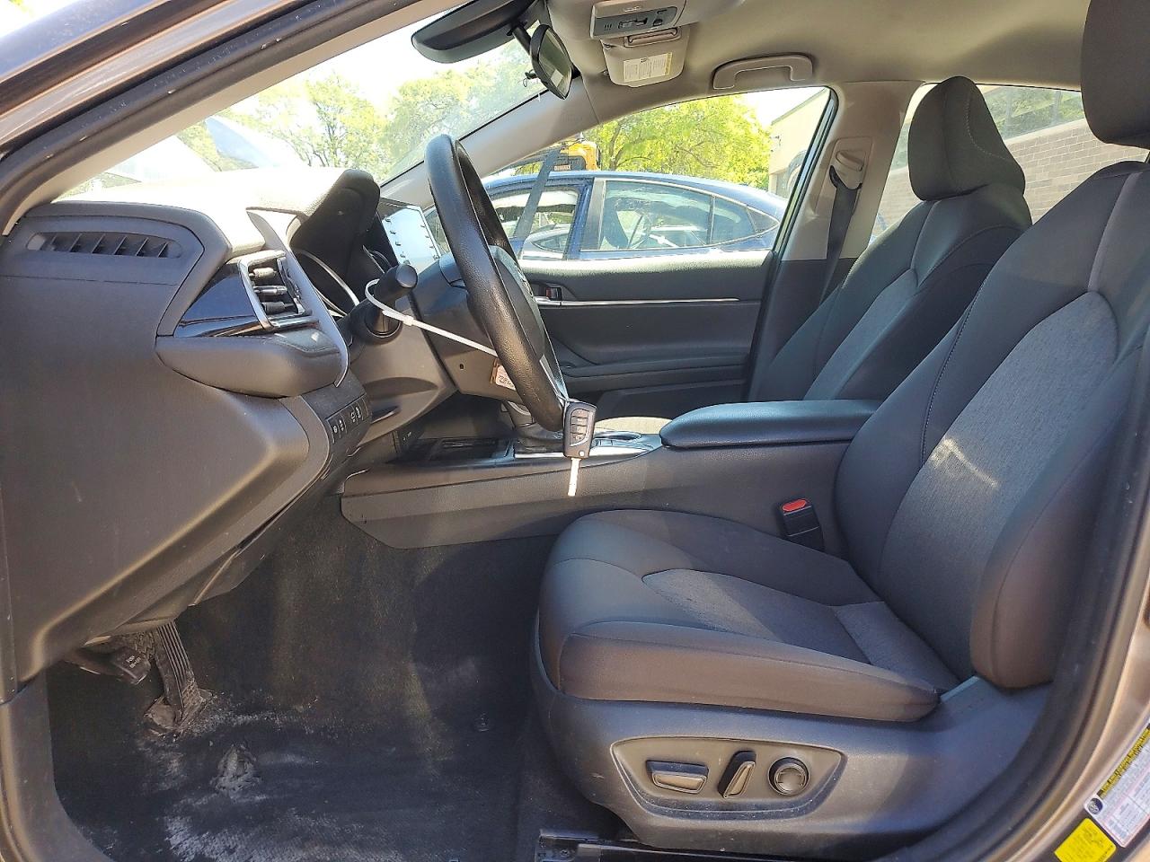 2024 Toyota Camry Le Серый vin: 4T1C11AKXRU907470