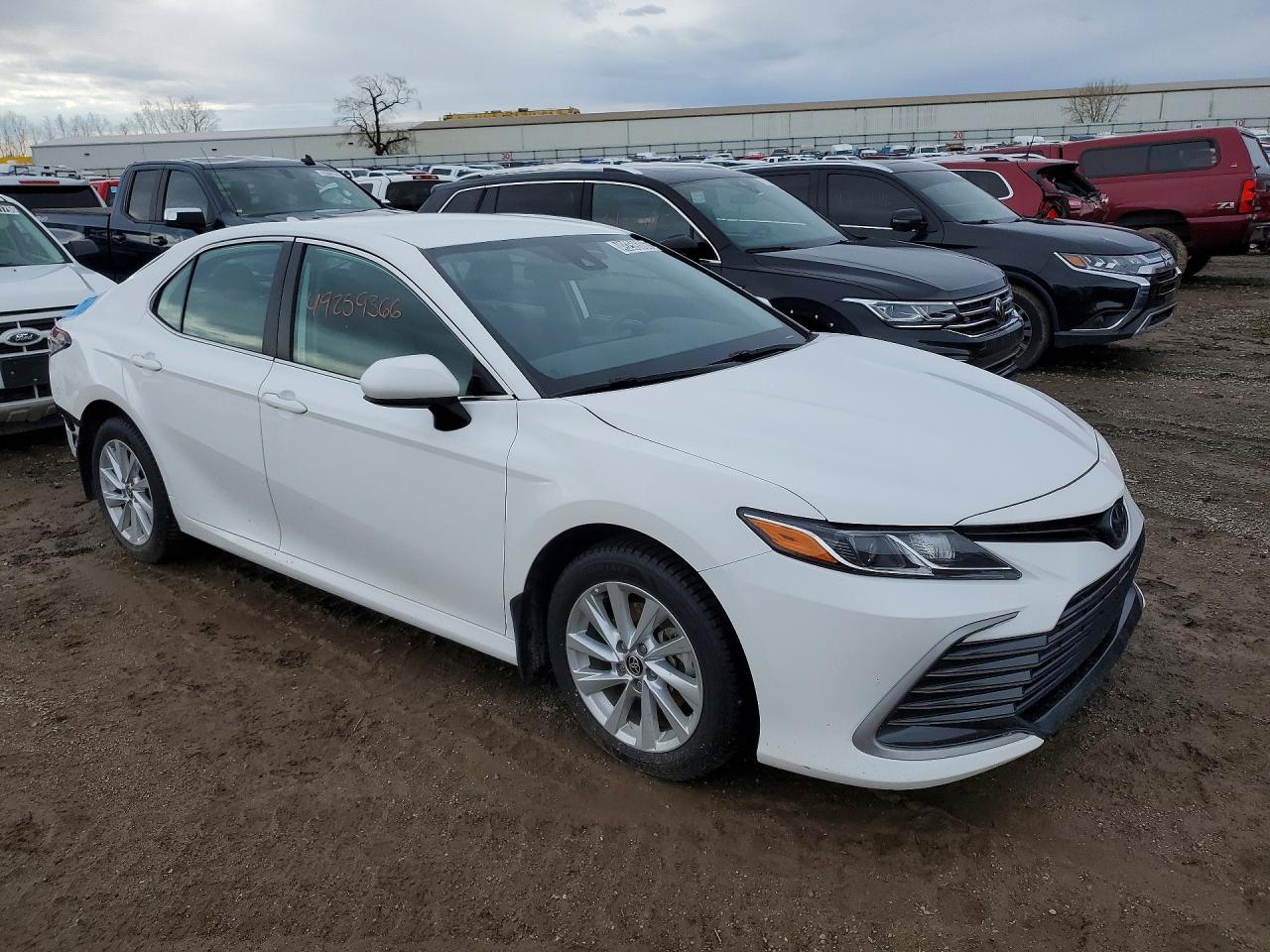 2023 Toyota Camry Le White vin: 4T1C11BK3PU092847