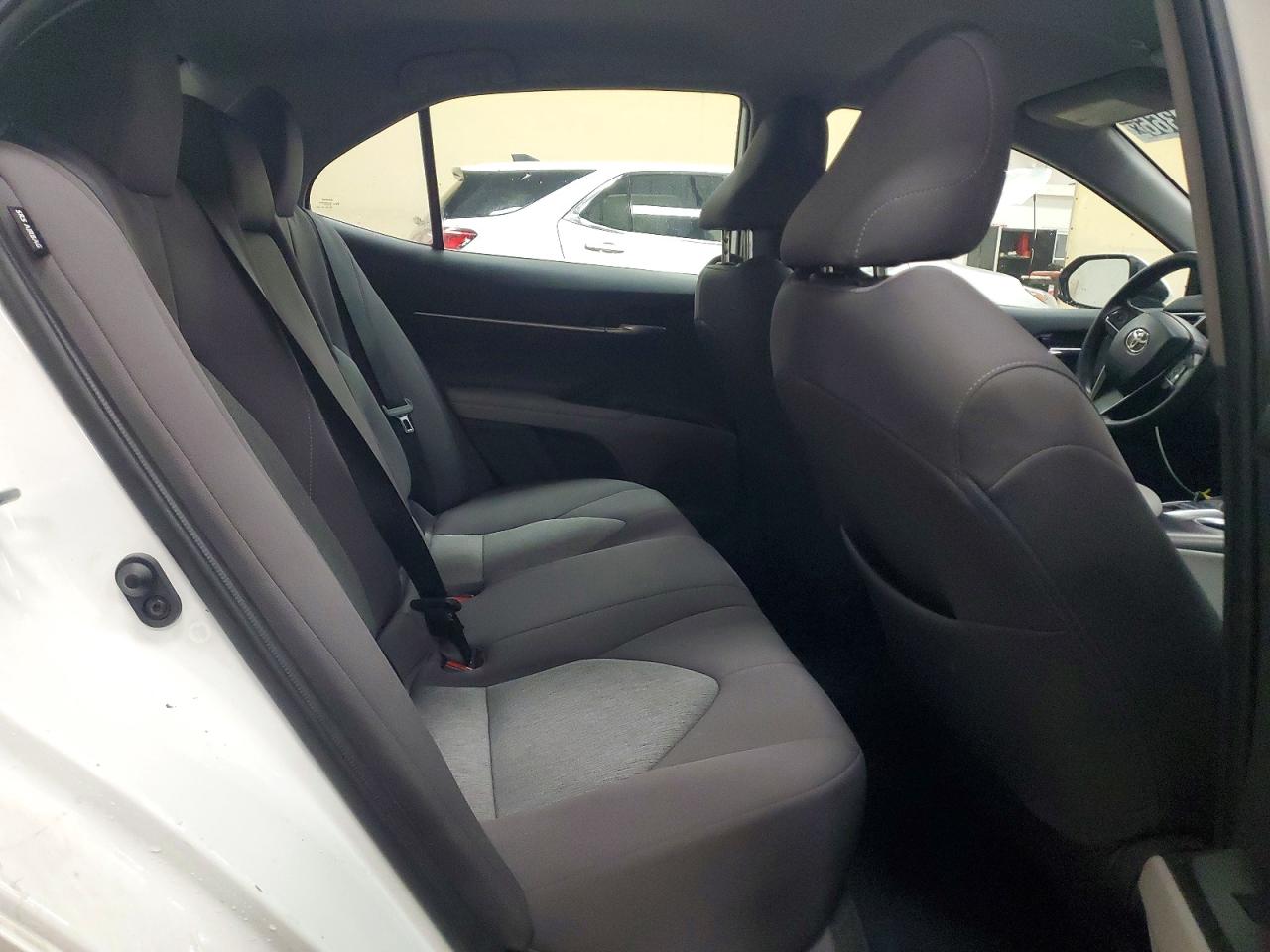 2023 Toyota Camry Le White vin: 4T1C11BK3PU092847