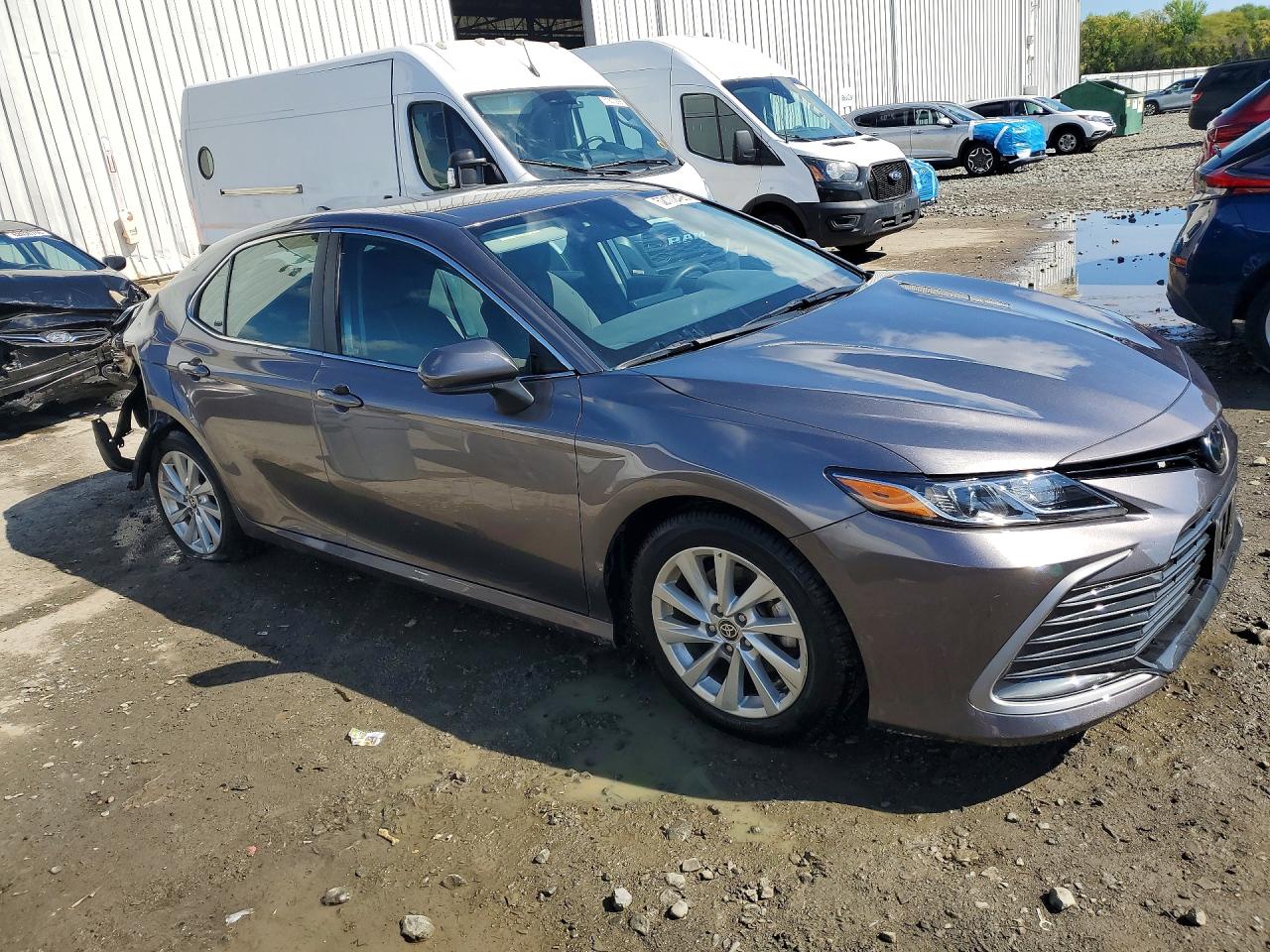 2023 Toyota Camry Le Silver vin: 4T1C11BK5PU087066