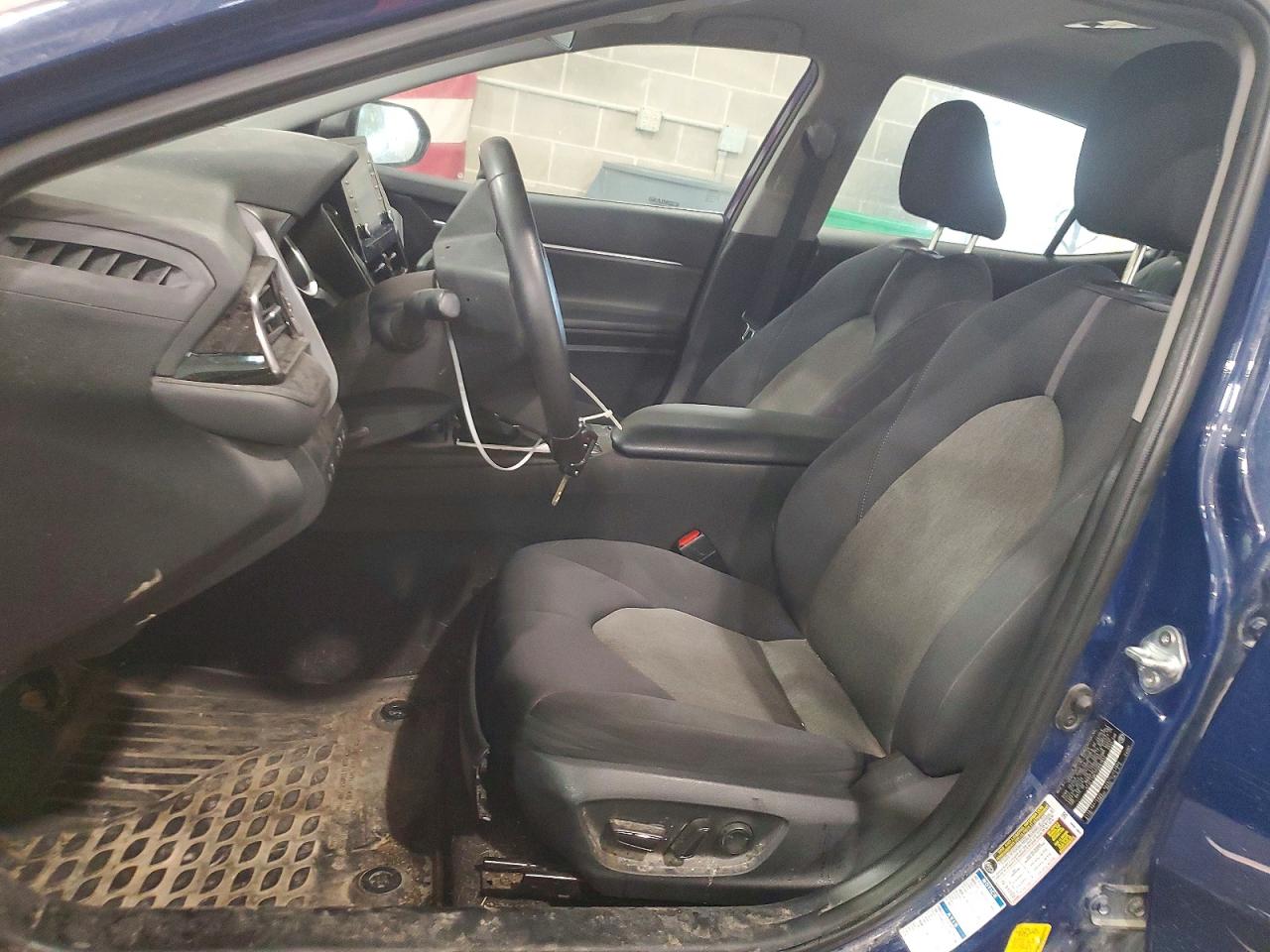 2023 Toyota Camry Le Blue vin: 4T1C11BK7PU091832