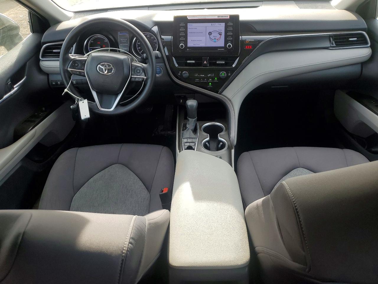 2024 Toyota Camry Hybrid Le Серебряный vin: 4T1C31AK3RU627920