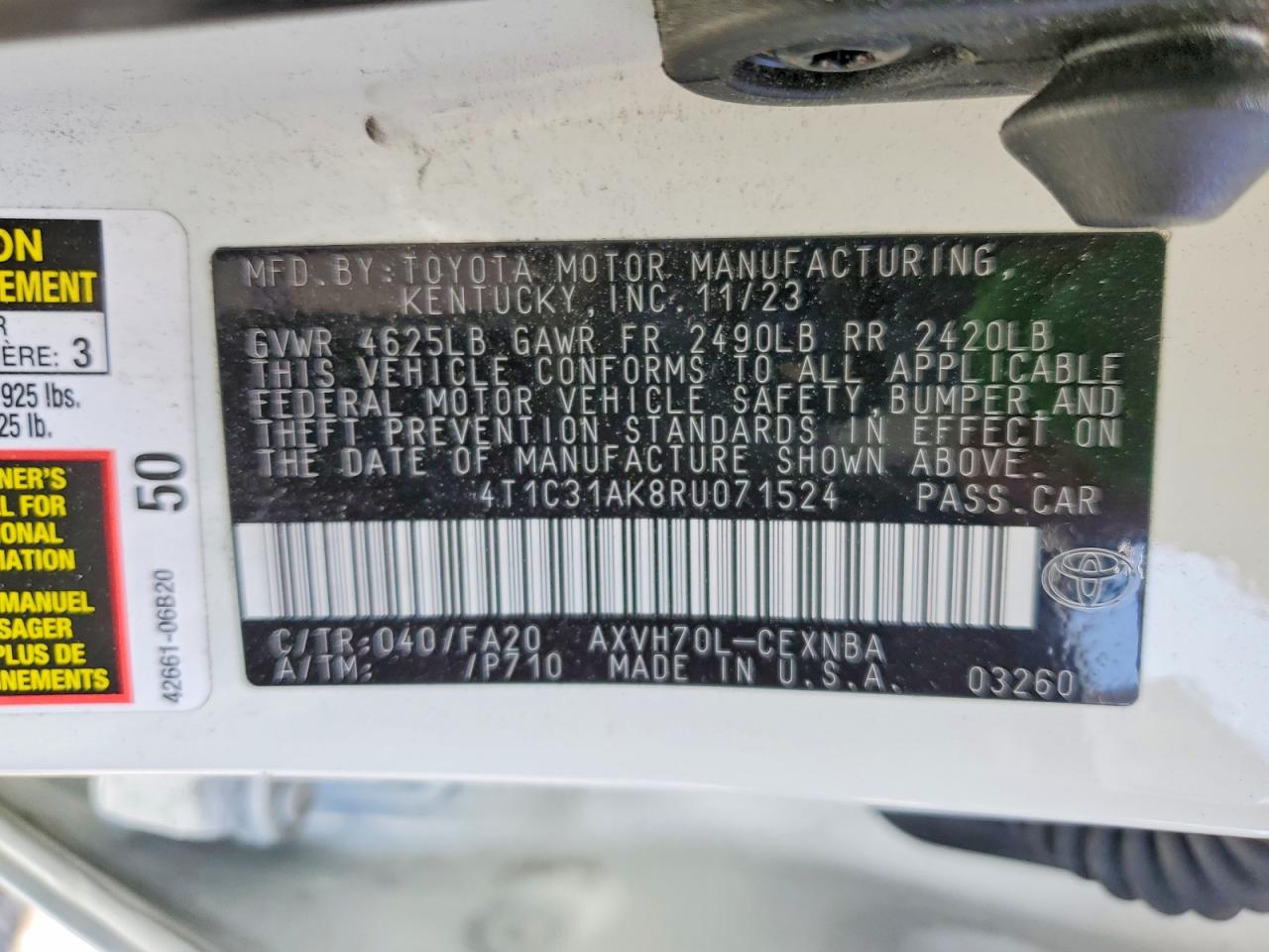 2024 Toyota Camry Le White vin: 4T1C31AK8RU071524