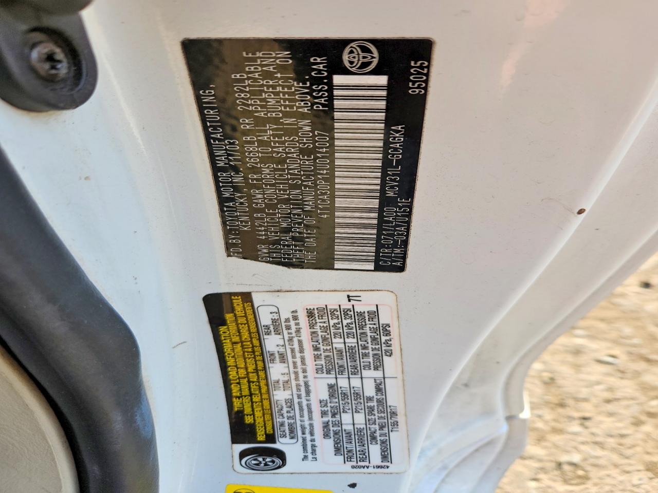 2004 Toyota Camry Solara Sle V6 White vin: 4T1CA30P14U014007