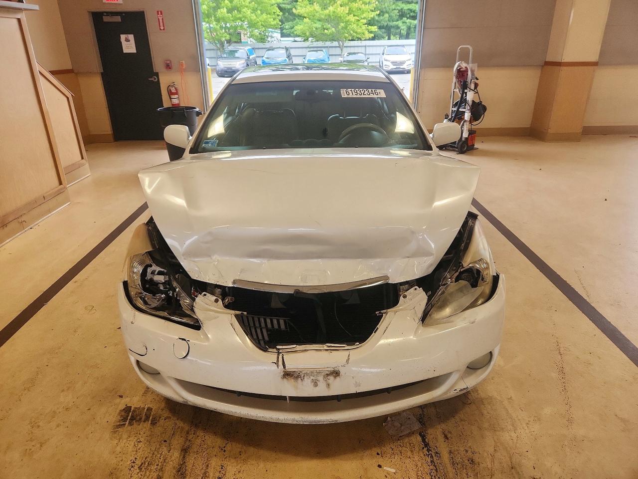 2004 Toyota Camry Solara Sle V6 White vin: 4T1CA30P54U011627