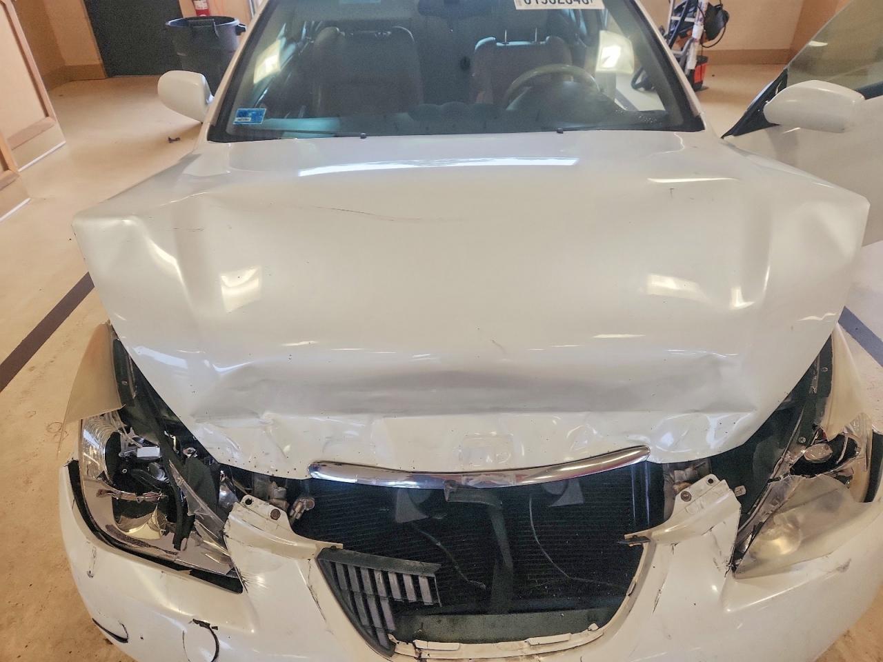 2004 Toyota Camry Solara Sle V6 White vin: 4T1CA30P54U011627