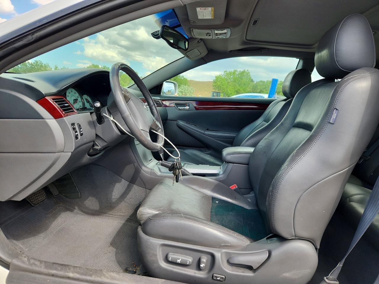 2004 Toyota Camry Solara Sle V6 White vin: 4T1CA30P54U023356
