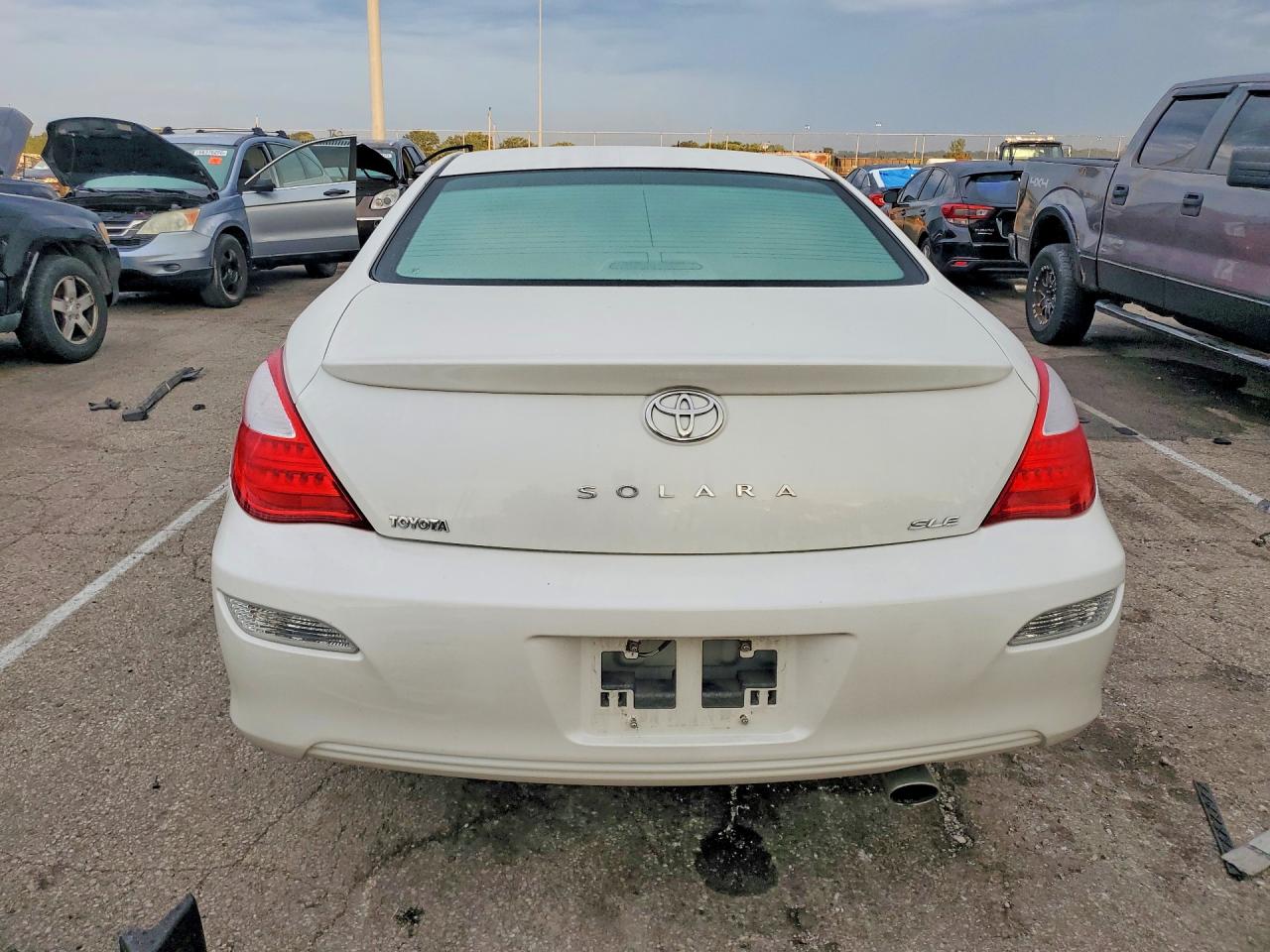 2008 Toyota Camry Solara Sle V6 White vin: 4T1CA30P68U149473