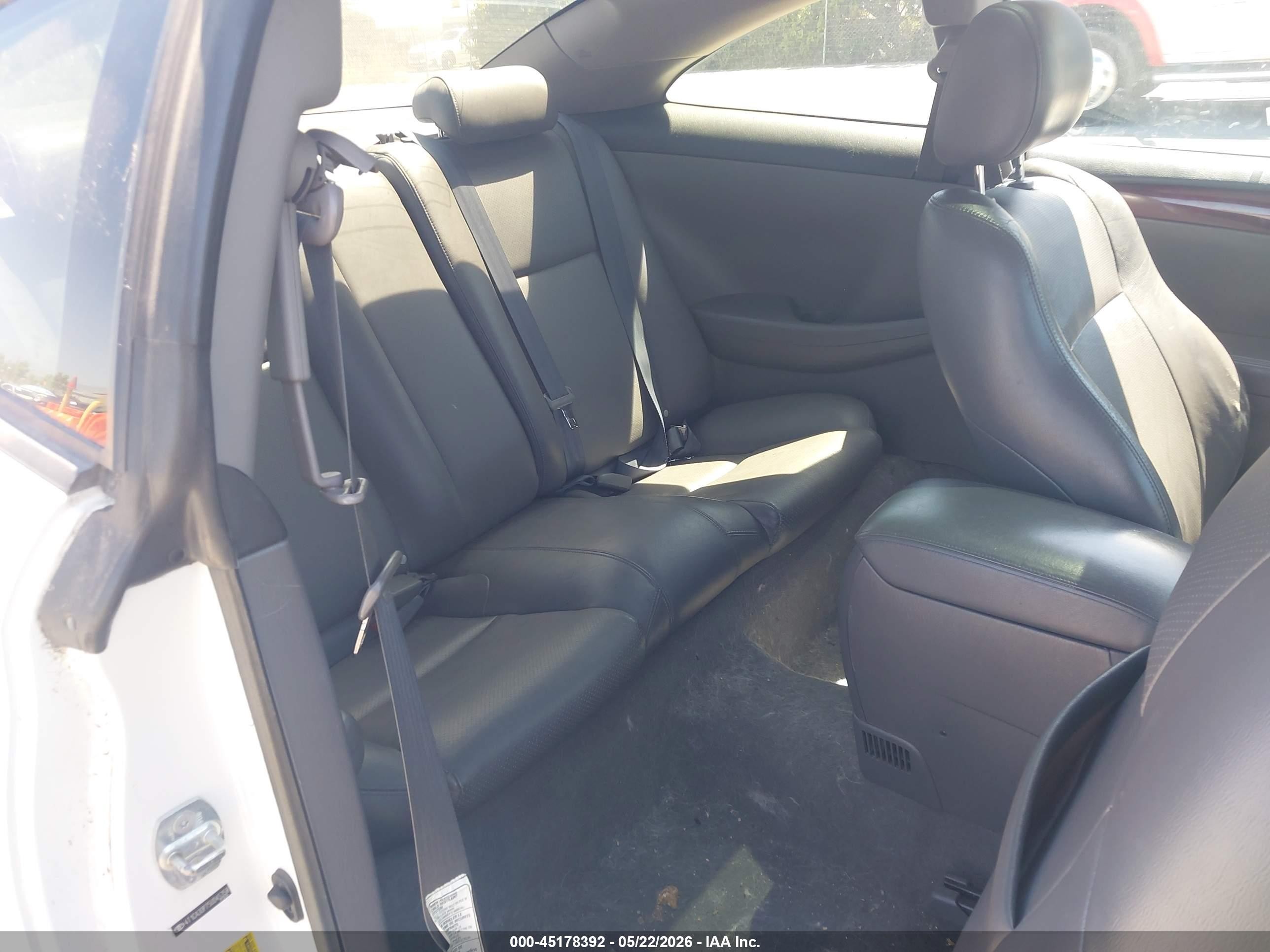 2005 Toyota Camry Solara Sle V6 White vin: 4T1CA30P75U045358