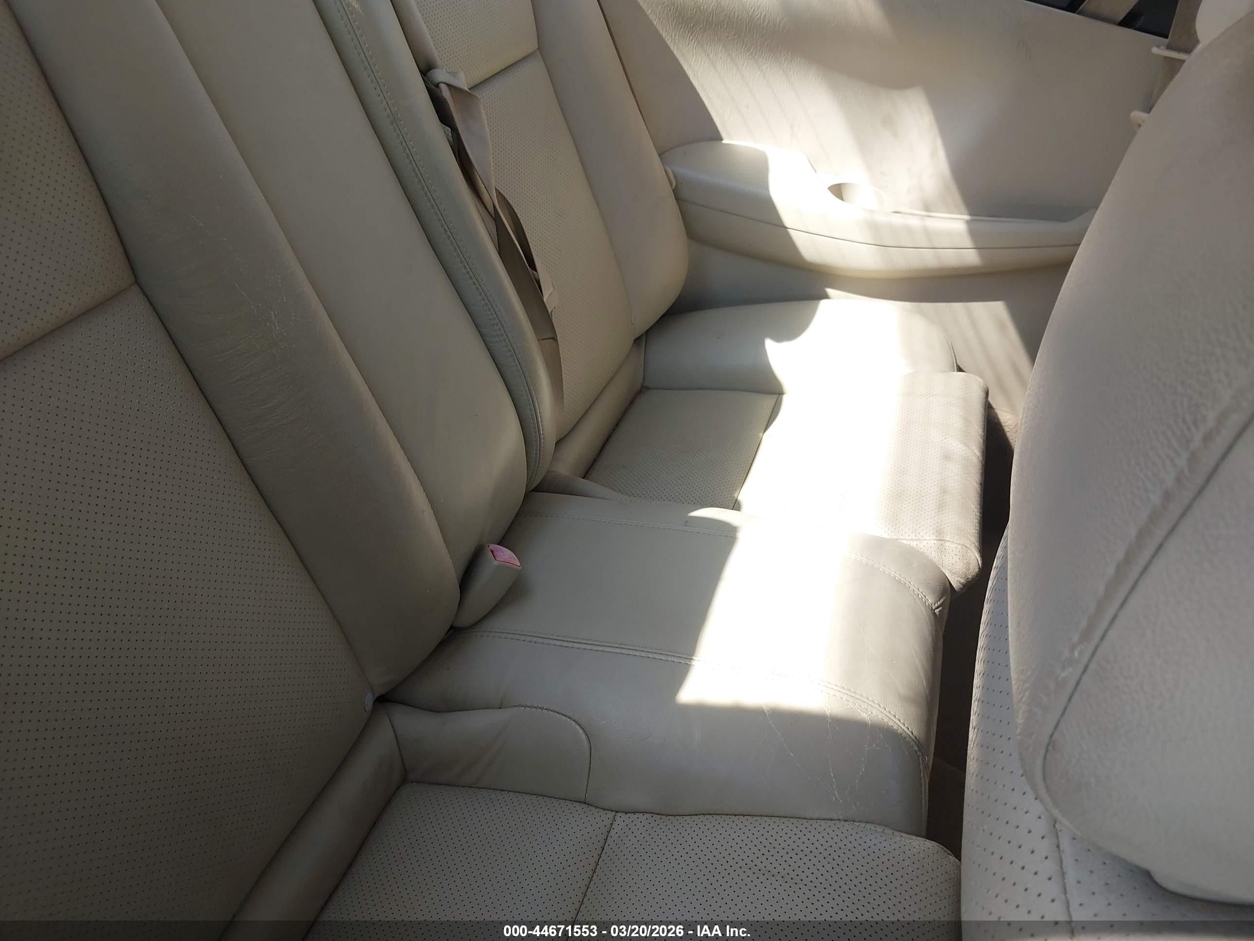 2006 Toyota Camry Solara Sle V6 White vin: 4T1CA38P26U067659