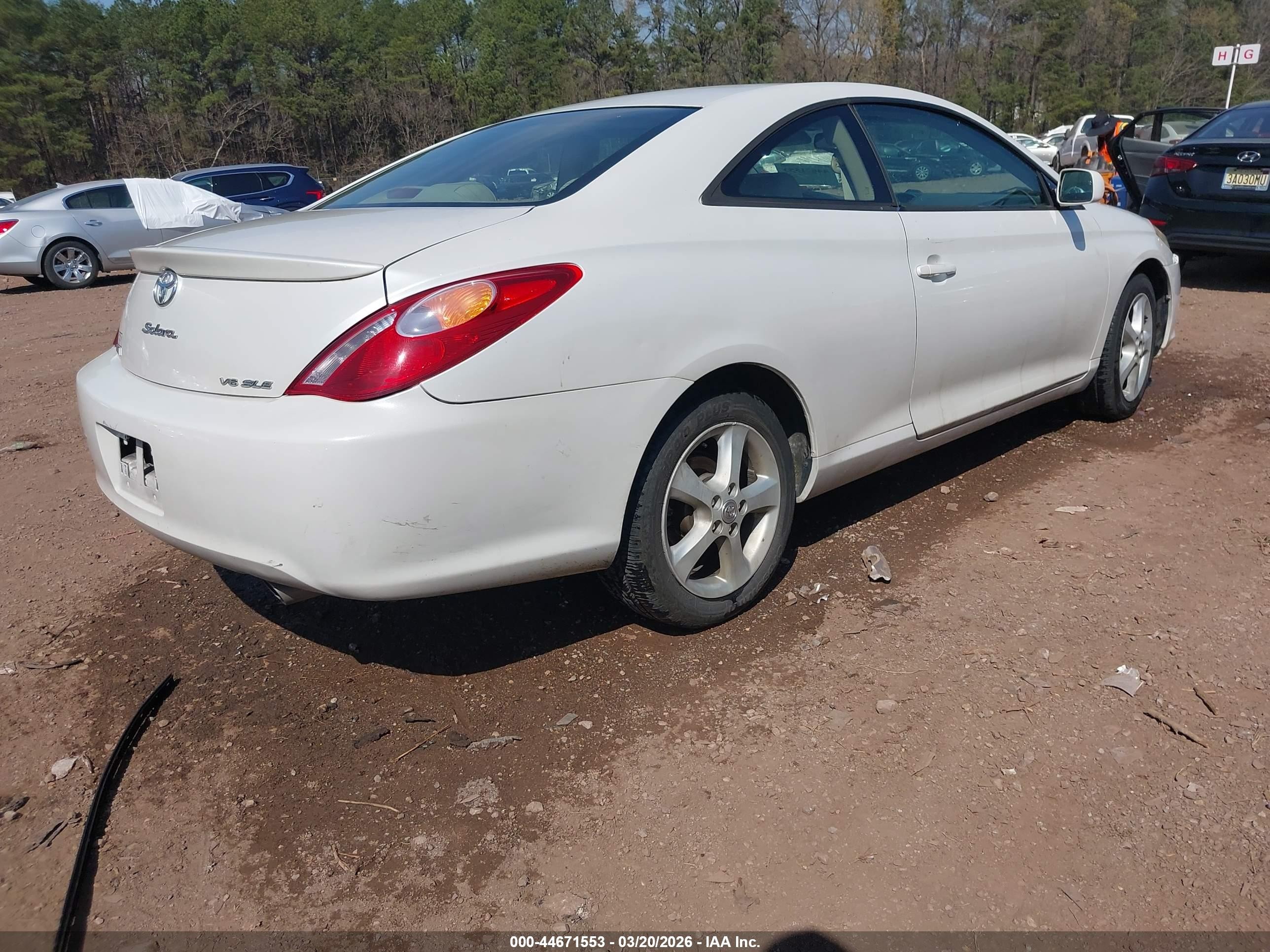 2006 Toyota Camry Solara Sle V6 White vin: 4T1CA38P26U067659