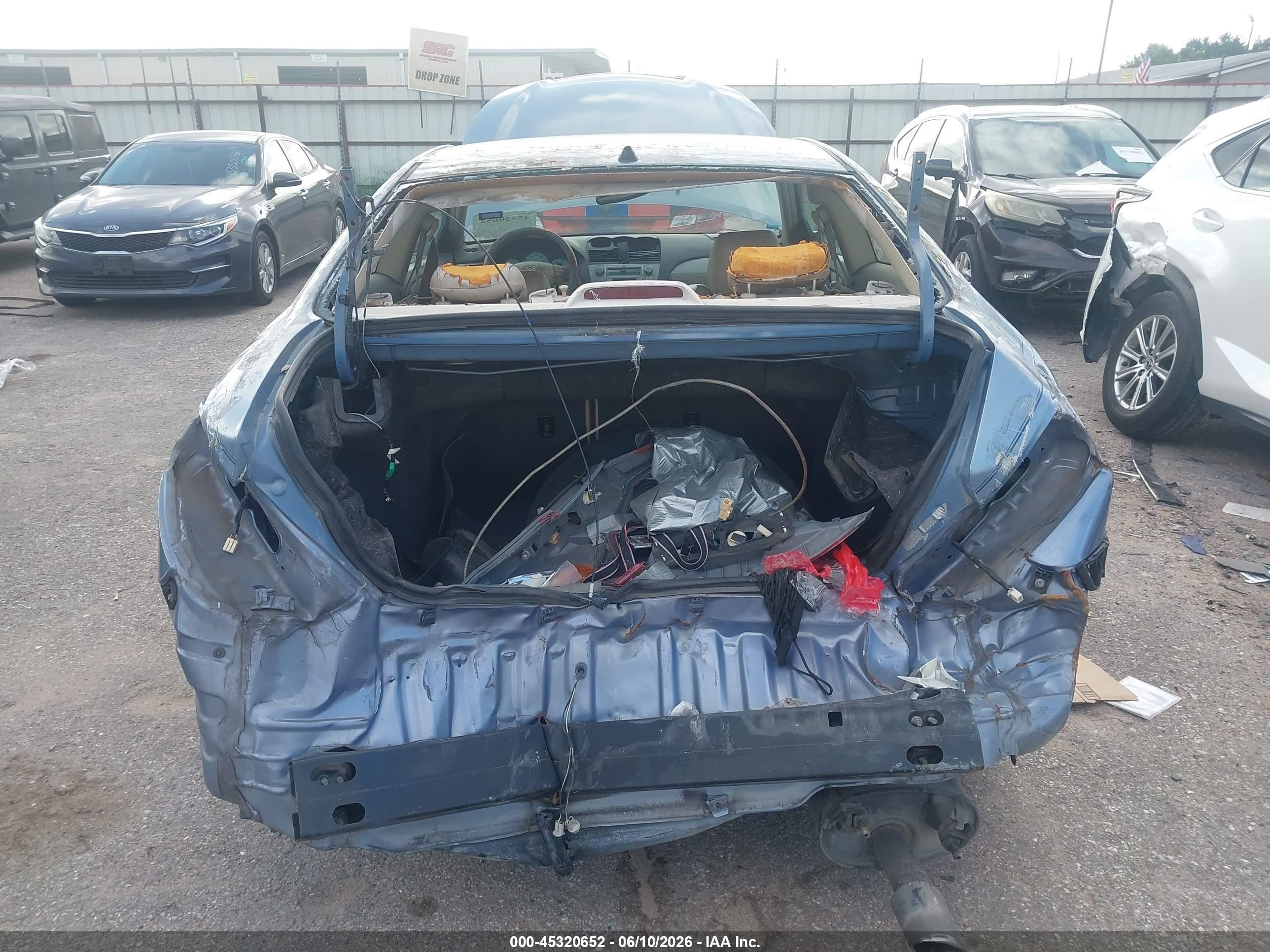 2004 Toyota Camry Solara Se V6 Blue vin: 4T1CA38P94U020108