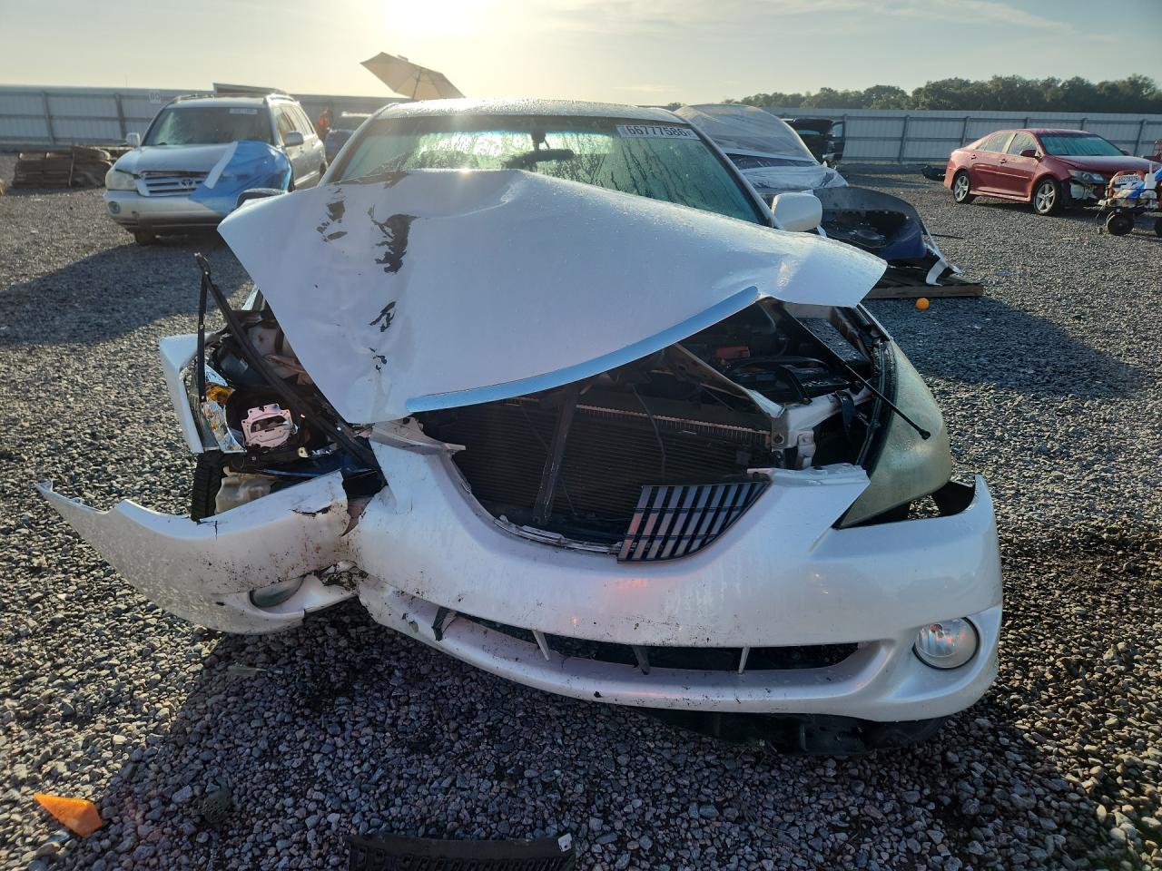 2004 Toyota Camry Solara Sle V6 White vin: 4T1CA38PX4U023812