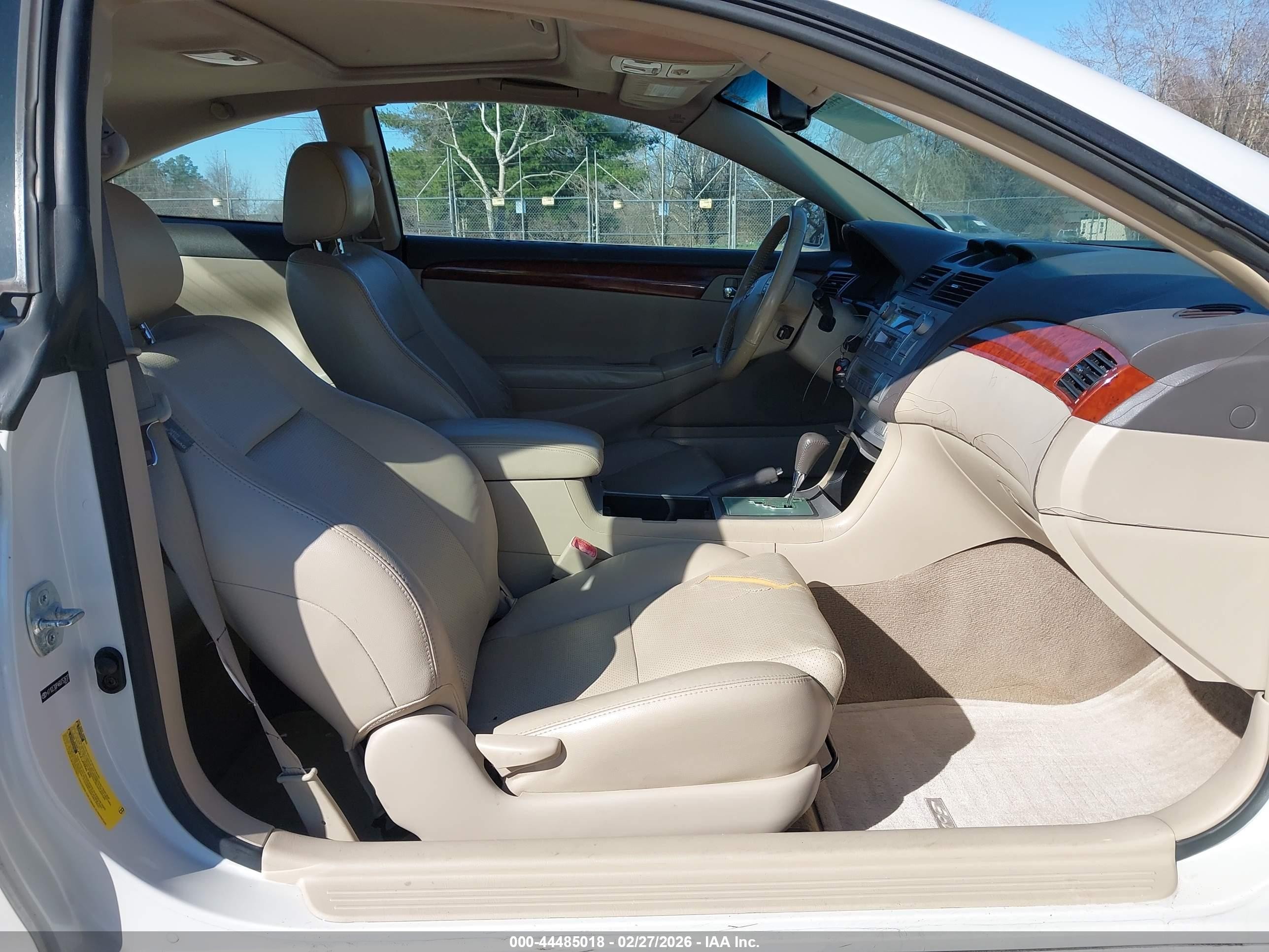 2006 Toyota Camry Solara Sle Белый vin: 4T1CE30P46U752617