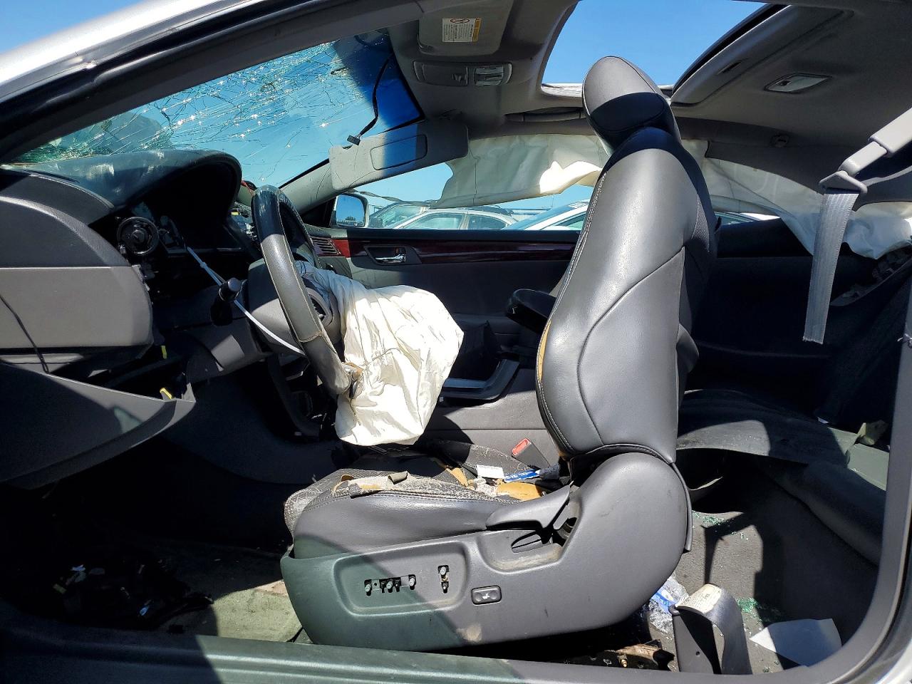 2004 Toyota Camry Solara Sle Silver vin: 4T1CE30PX4U837877