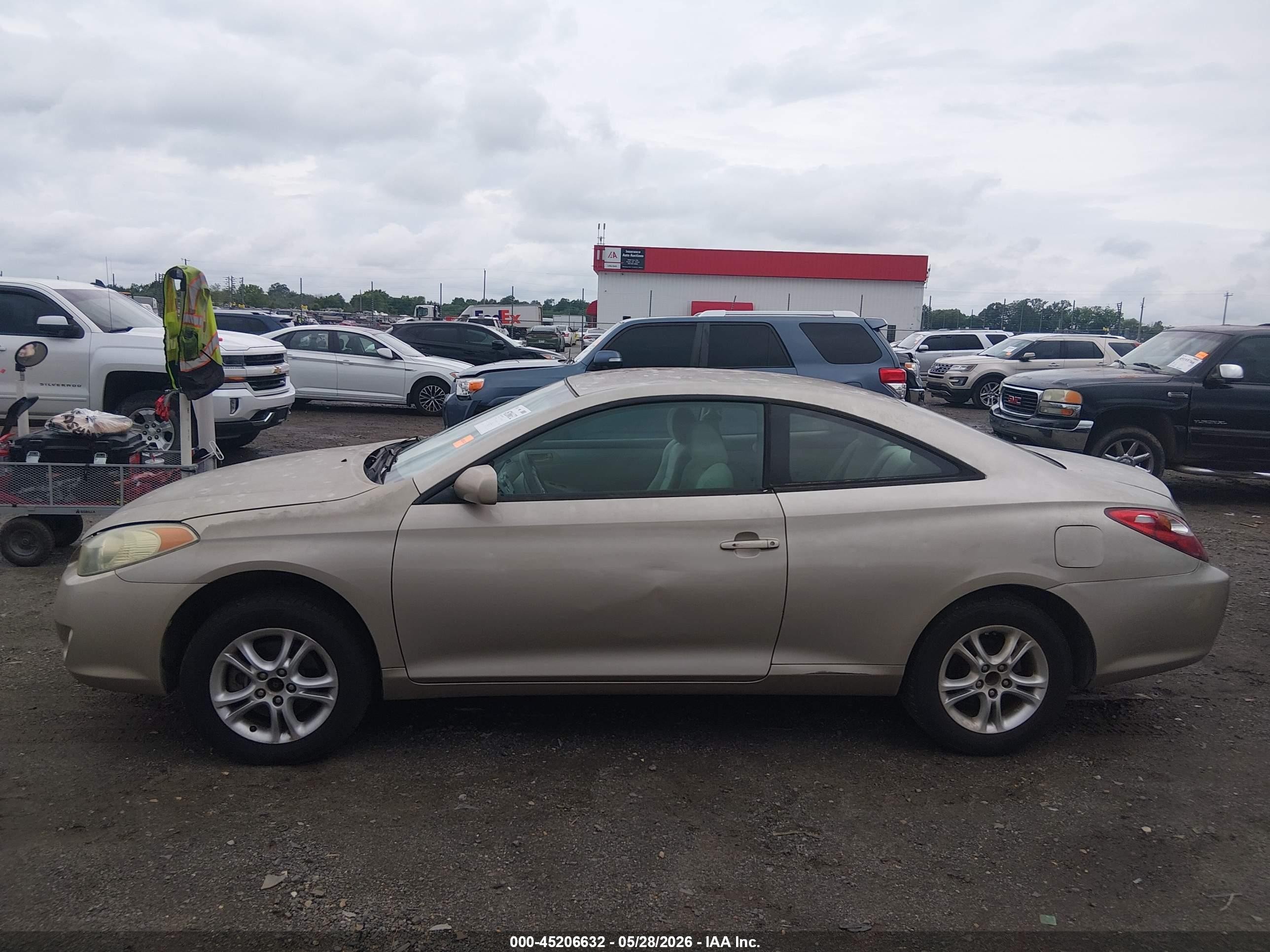 2004 Toyota Camry Solara Se Gold vin: 4T1CE38P04U887210