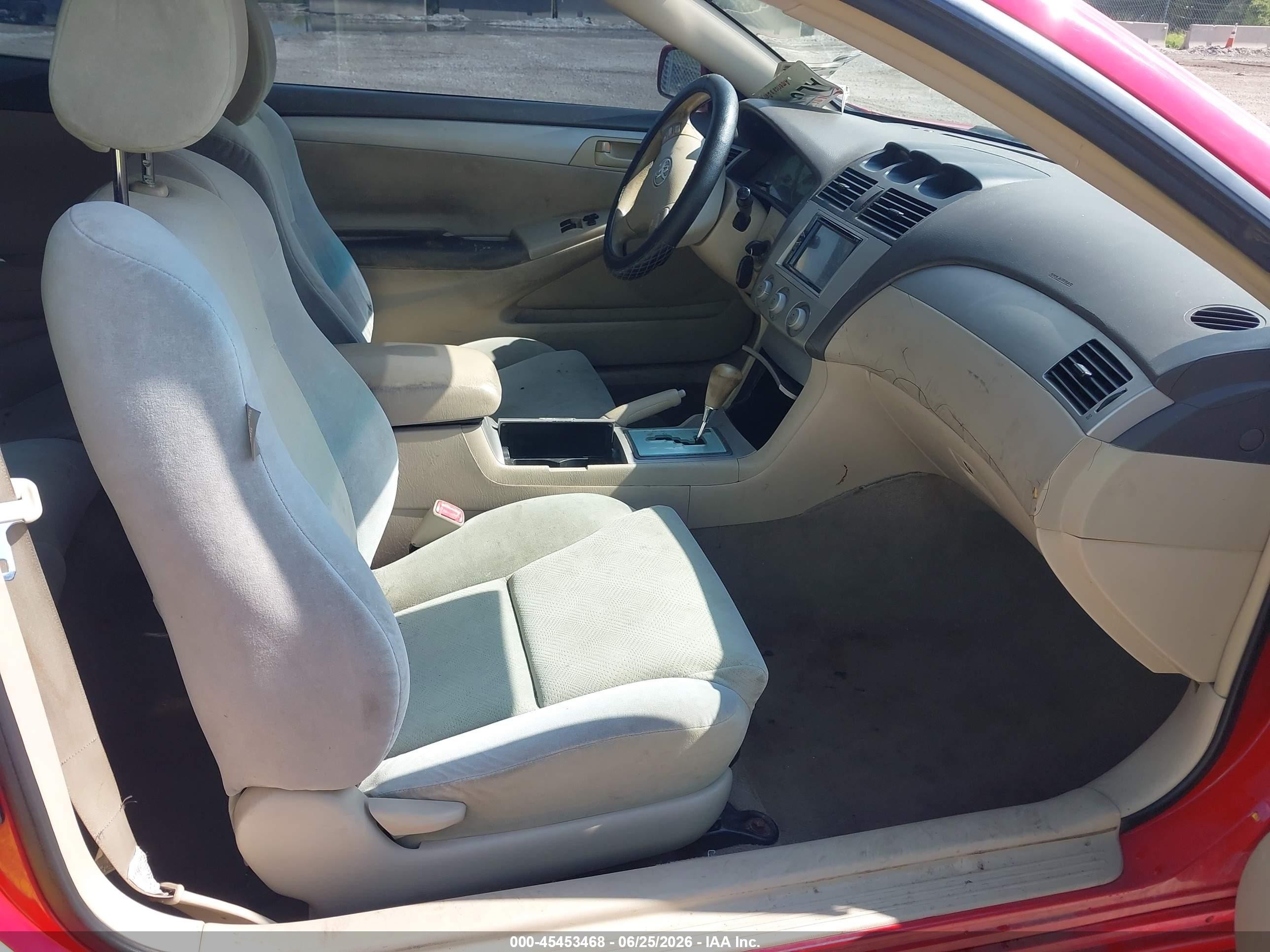 2004 Toyota Camry Solara Se Red vin: 4T1CE38P94U813946