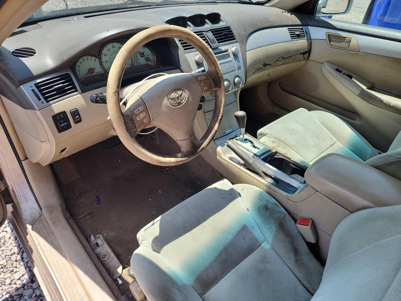 2004 Toyota Camry Solara Золотой vin: 4T1CE38PX4U875503