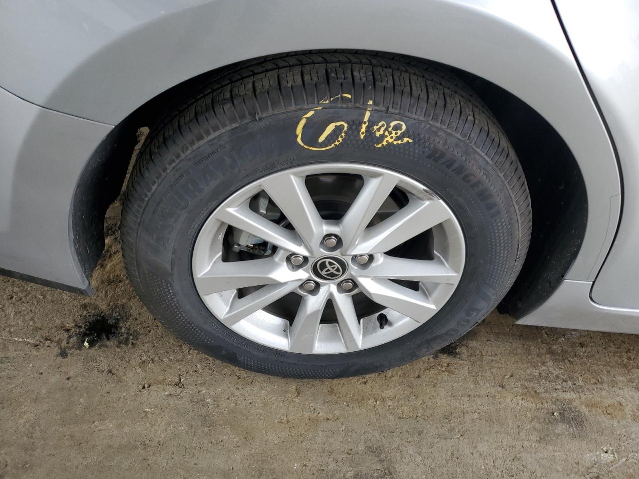 2025 Toyota Camry Le Silver vin: 4T1DAACK0SU091831 Damage: Right Rear Wheel, Curb Rash, 1 To 2 Inches