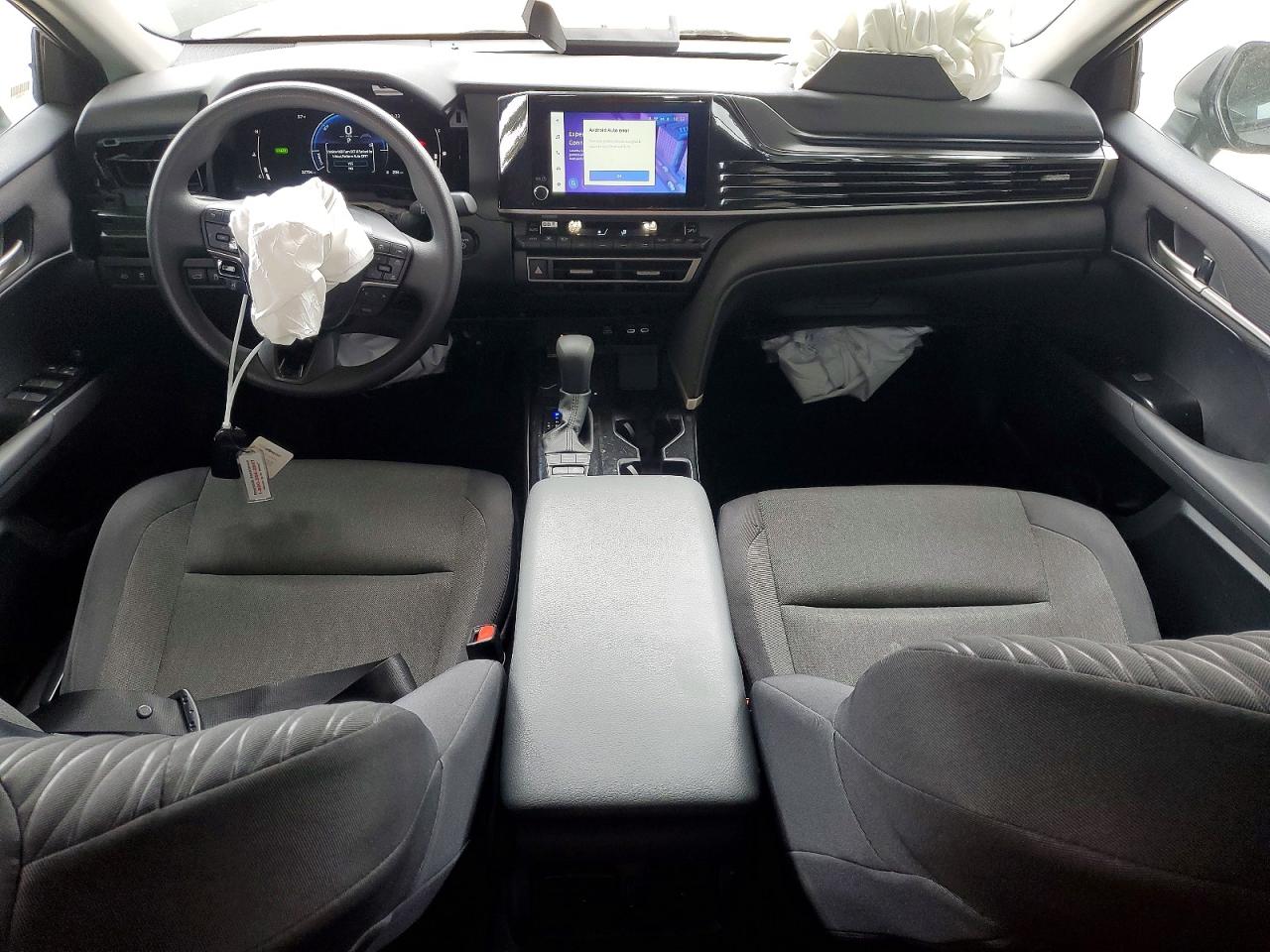 2025 Toyota Camry Le Silver vin: 4T1DAACK0SU091831
