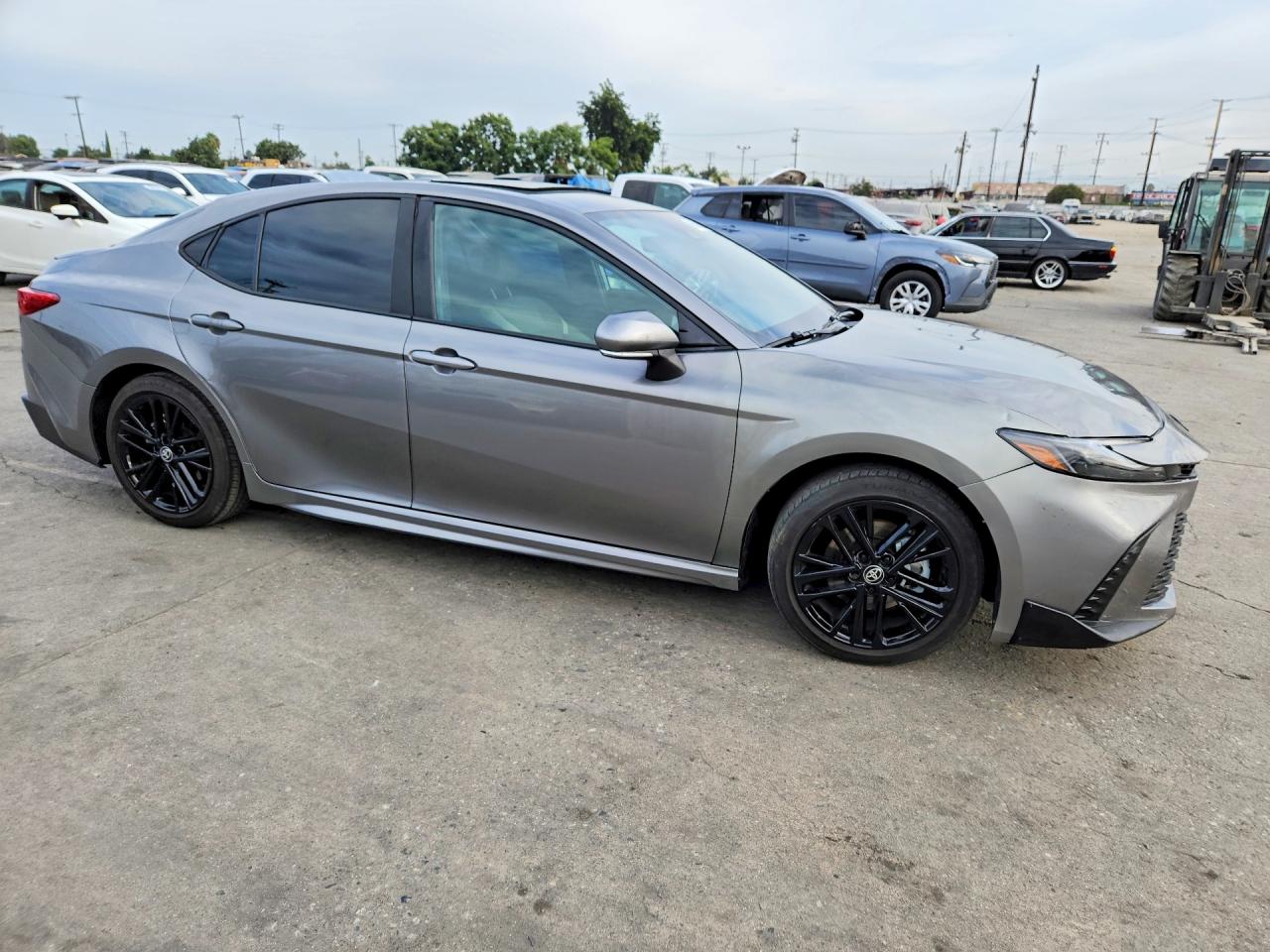 2025 Toyota Camry Se Gray vin: 4T1DAACK0SU622171